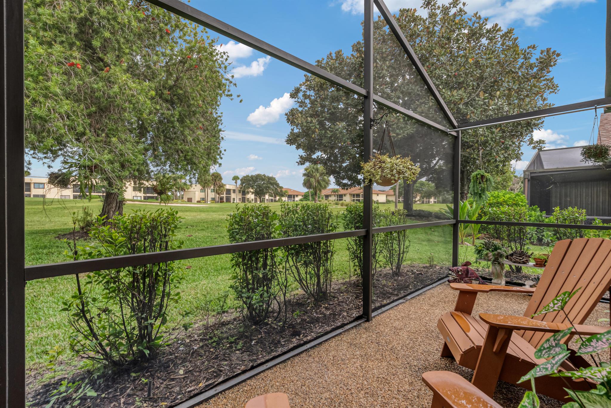 6825 SE Bunker Hill Drive