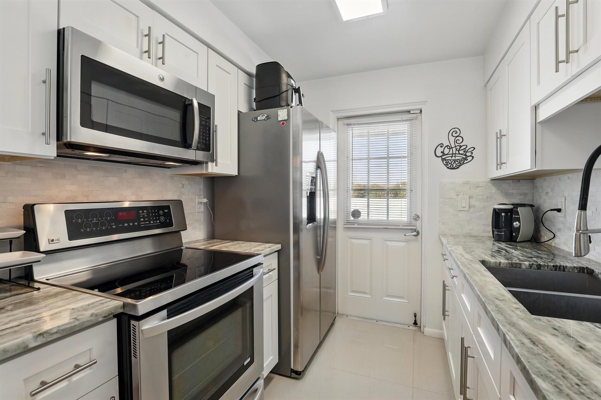 322 N Federal Highway 240