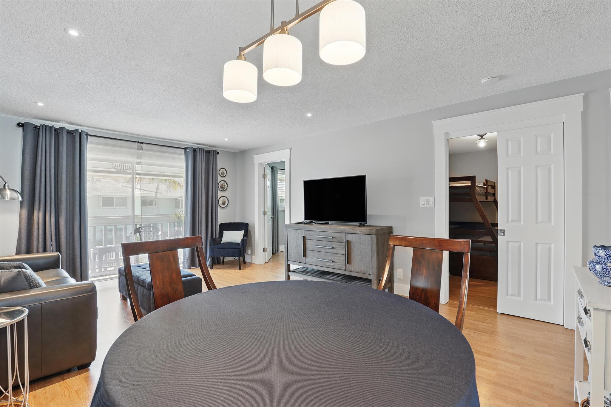 322 N Federal Highway 240