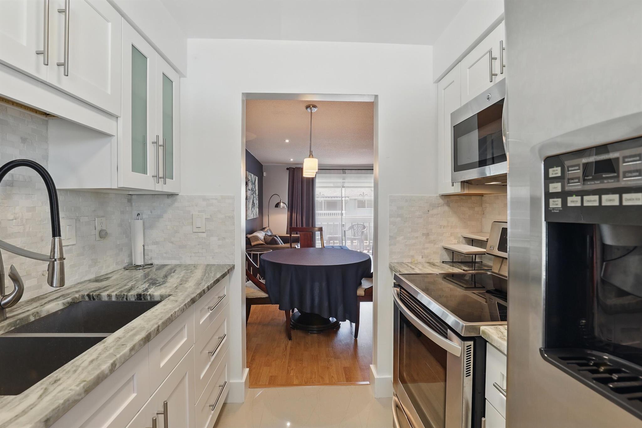 322 N Federal Highway 240