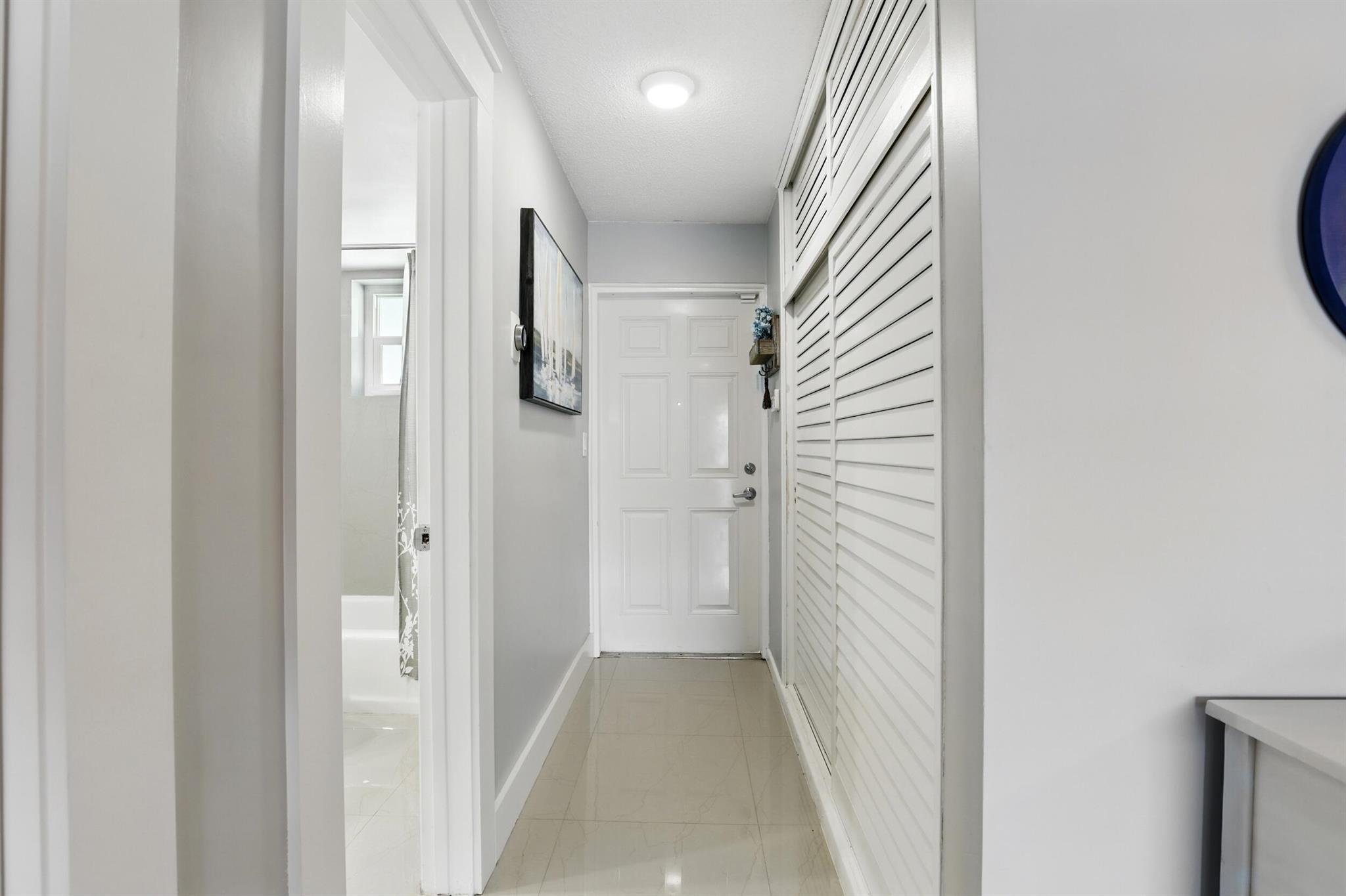 322 N Federal Highway 240