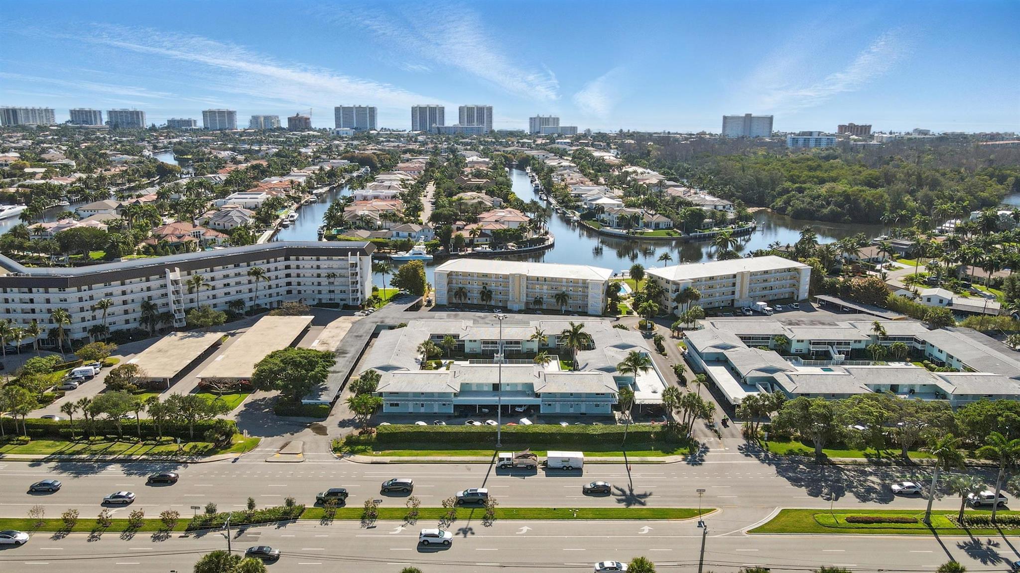 322 N Federal Highway 240