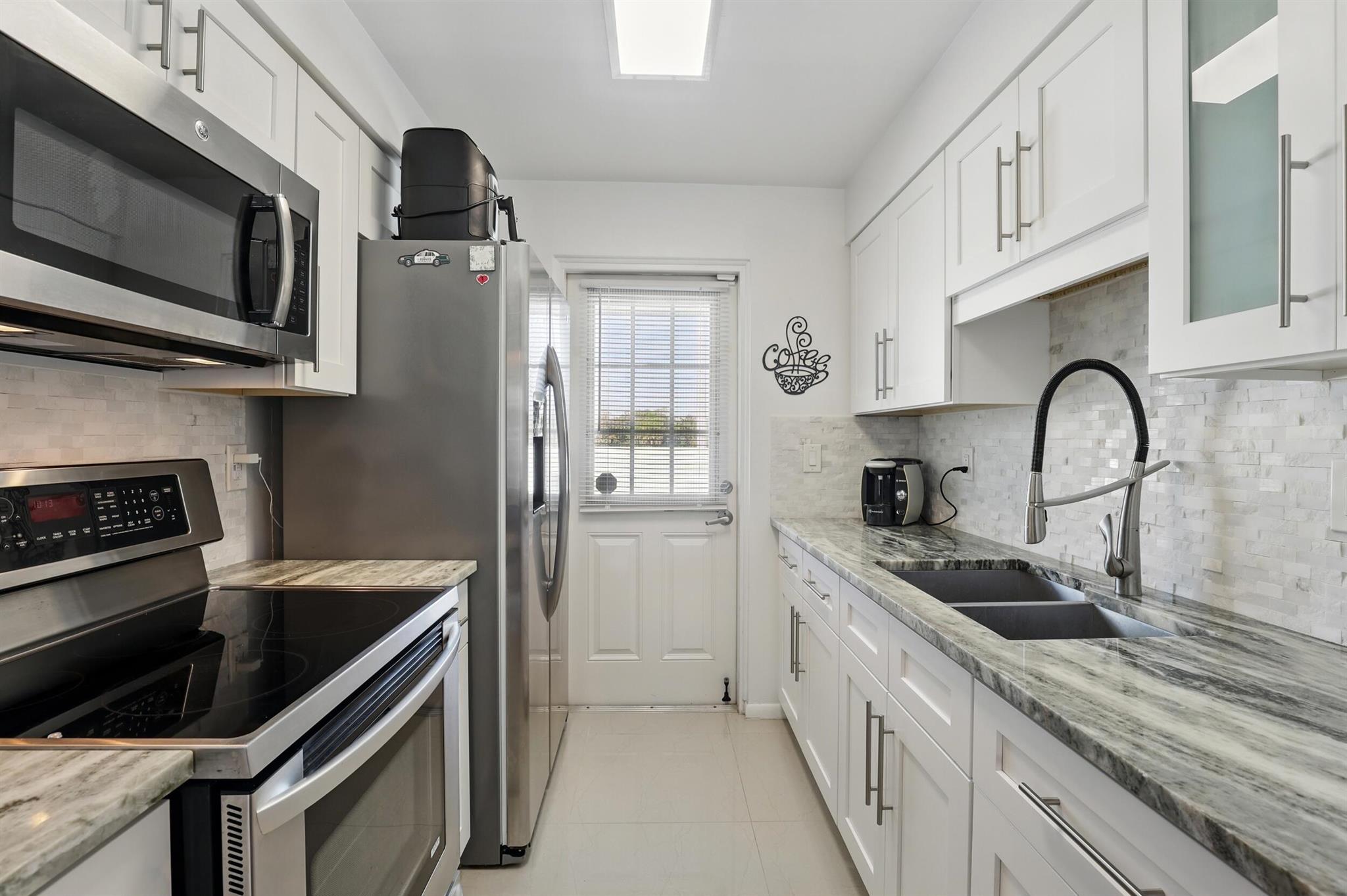 322 N Federal Highway 240