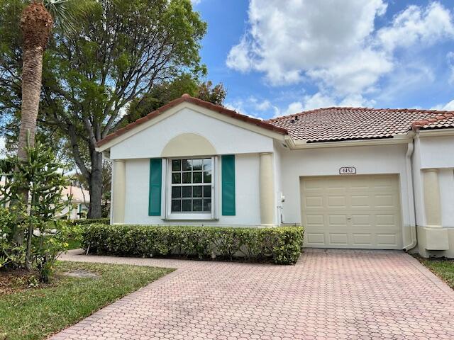 6152 Petunia Road