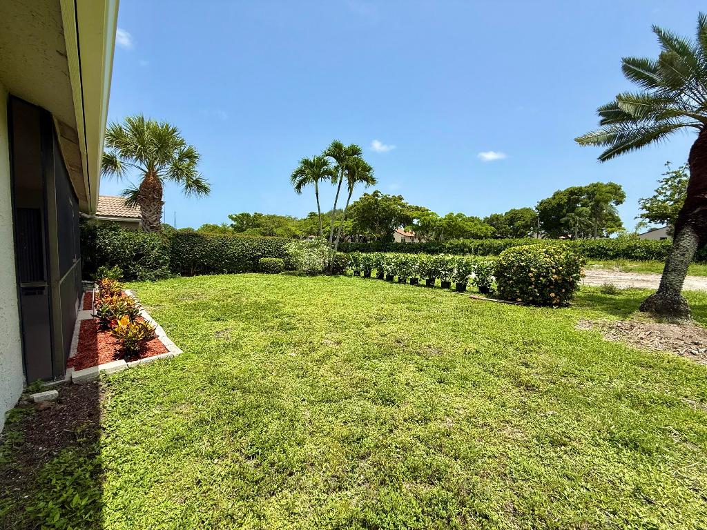 8686 Eagle Run Drive