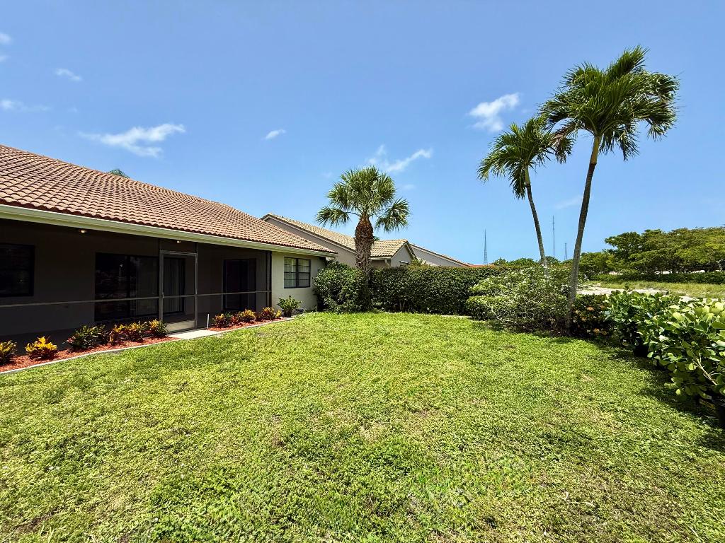 8686 Eagle Run Drive