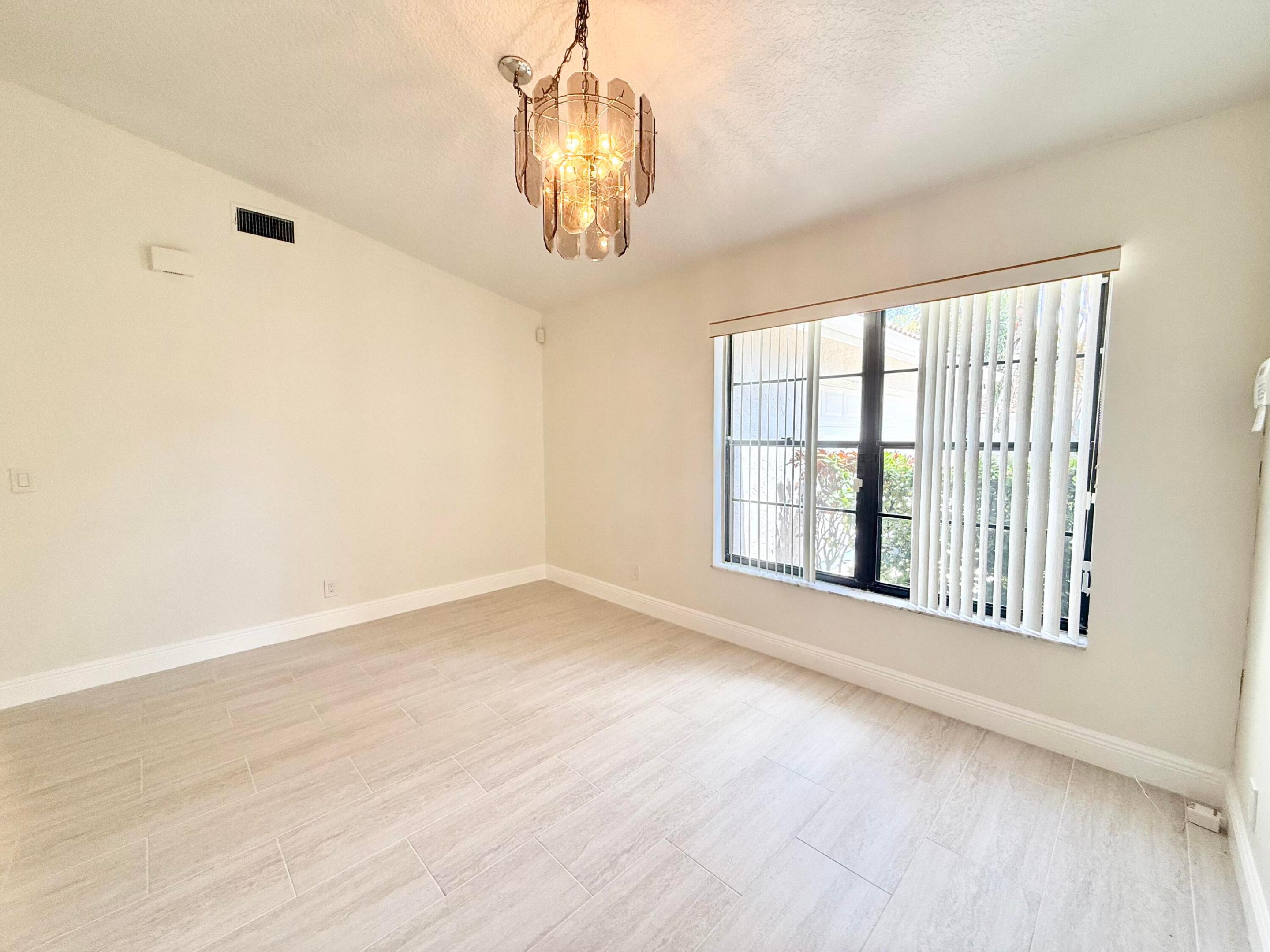 8686 Eagle Run Drive