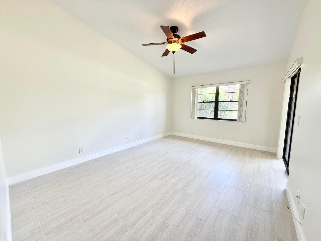 8686 Eagle Run Drive