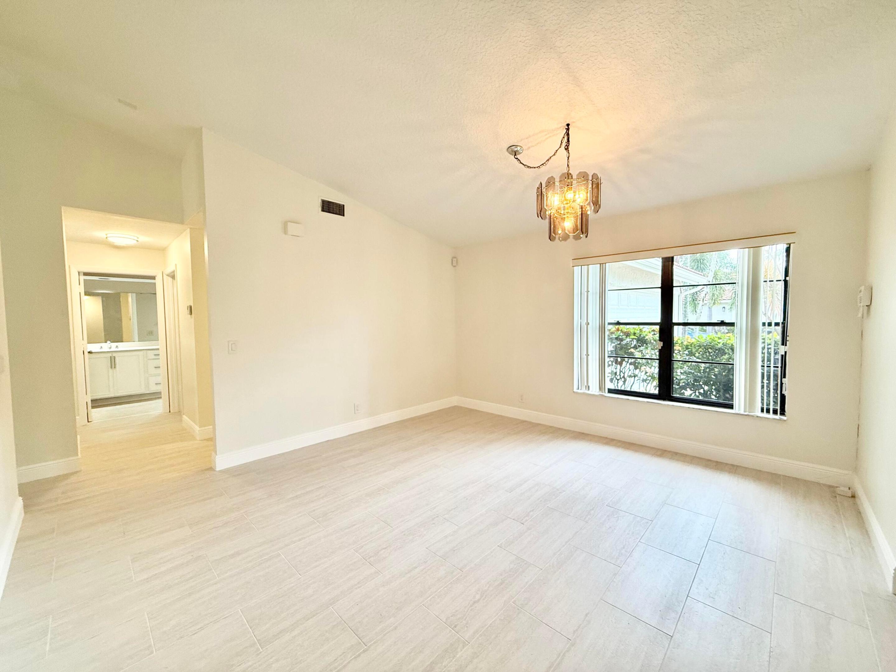 8686 Eagle Run Drive