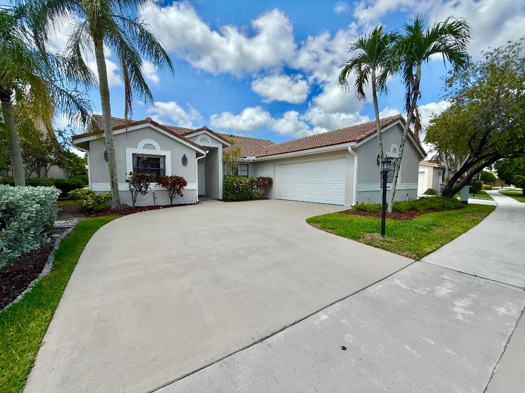 8686 Eagle Run Drive