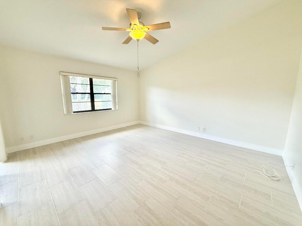 8686 Eagle Run Drive