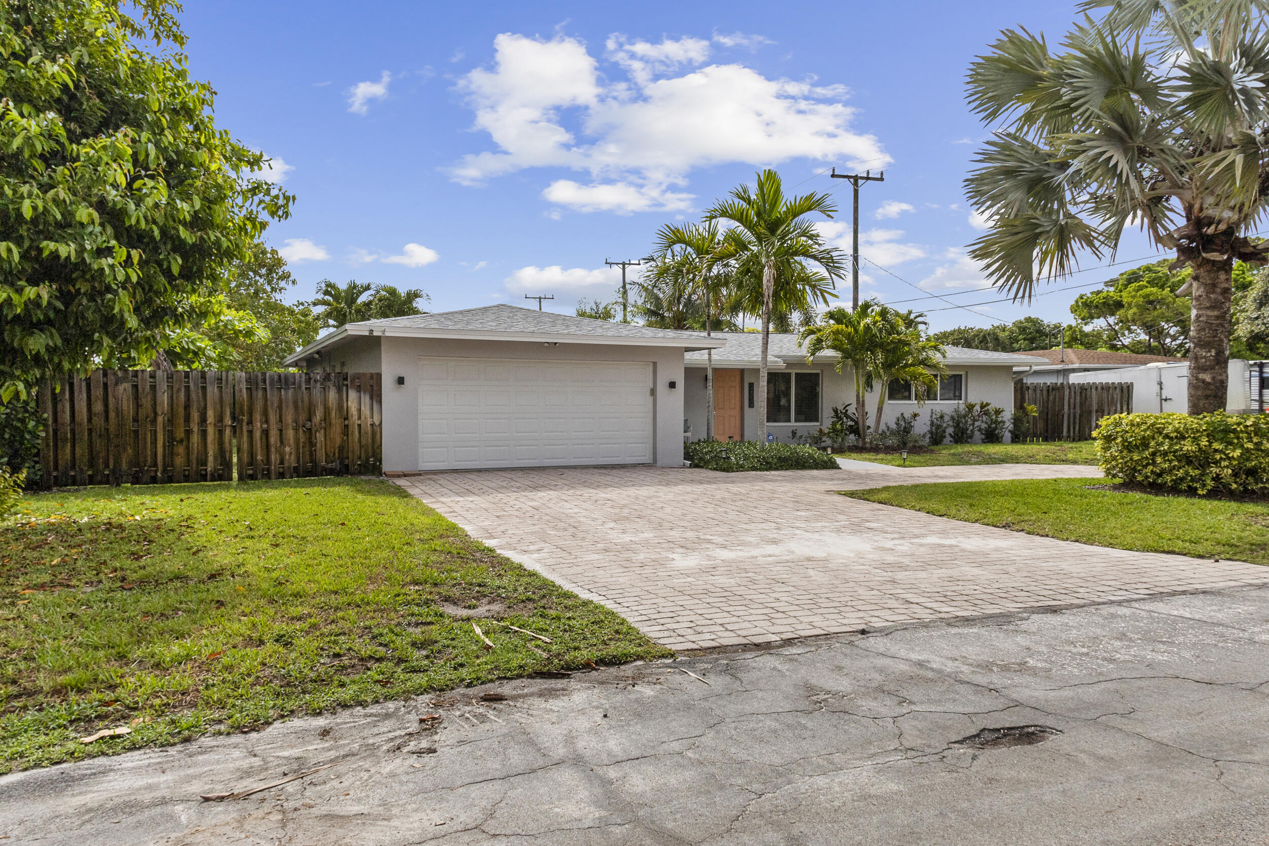 2602 SW 8th Street