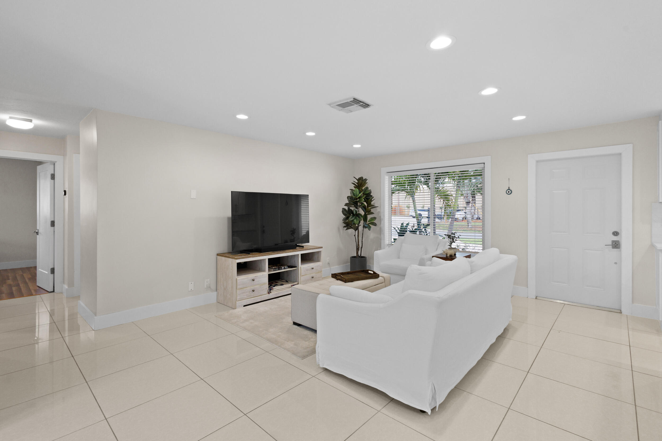 2602 SW 8th Street