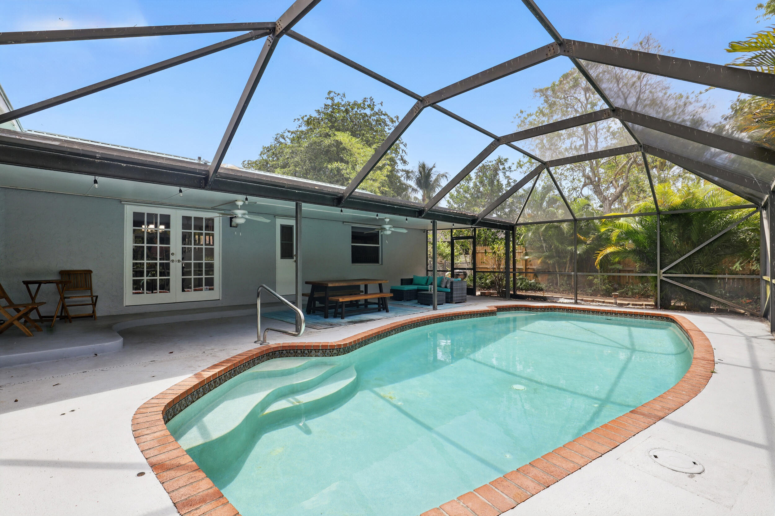 5183 Beechwood Road