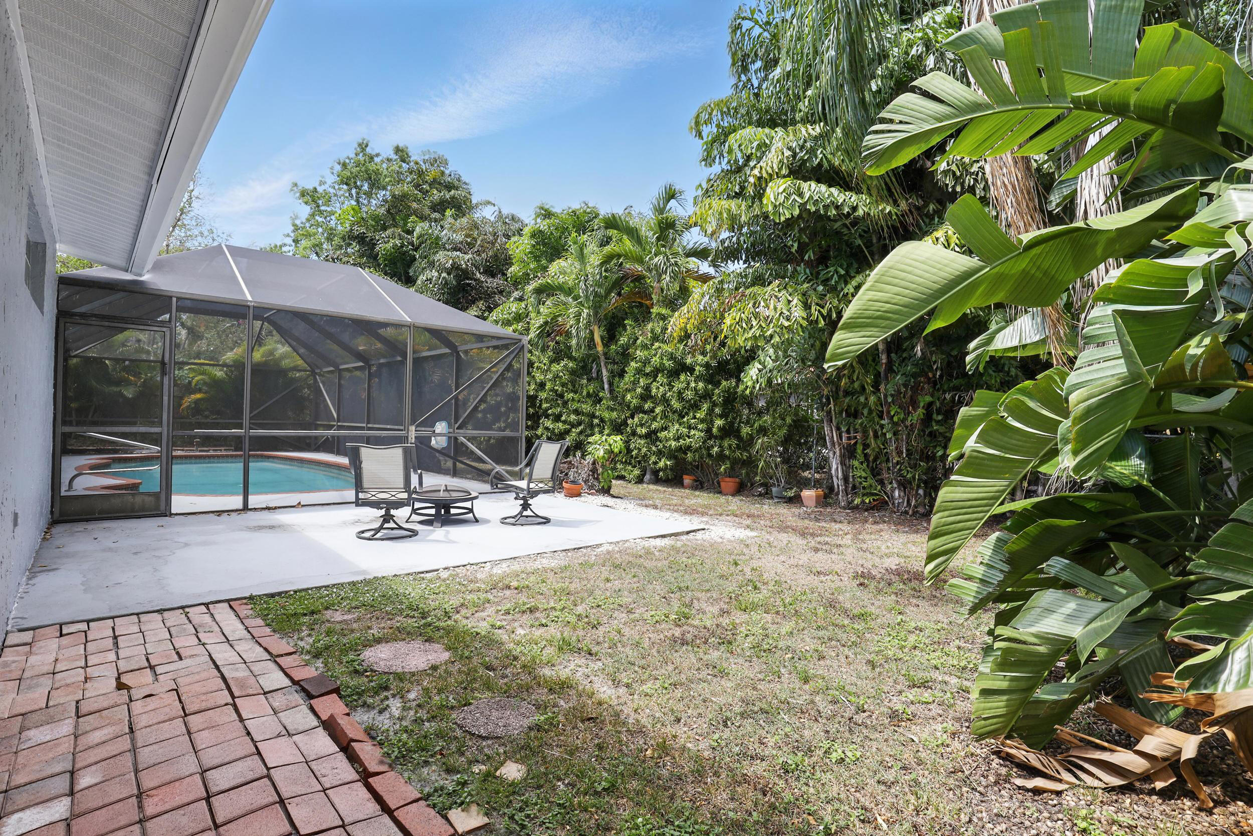 5183 Beechwood Road