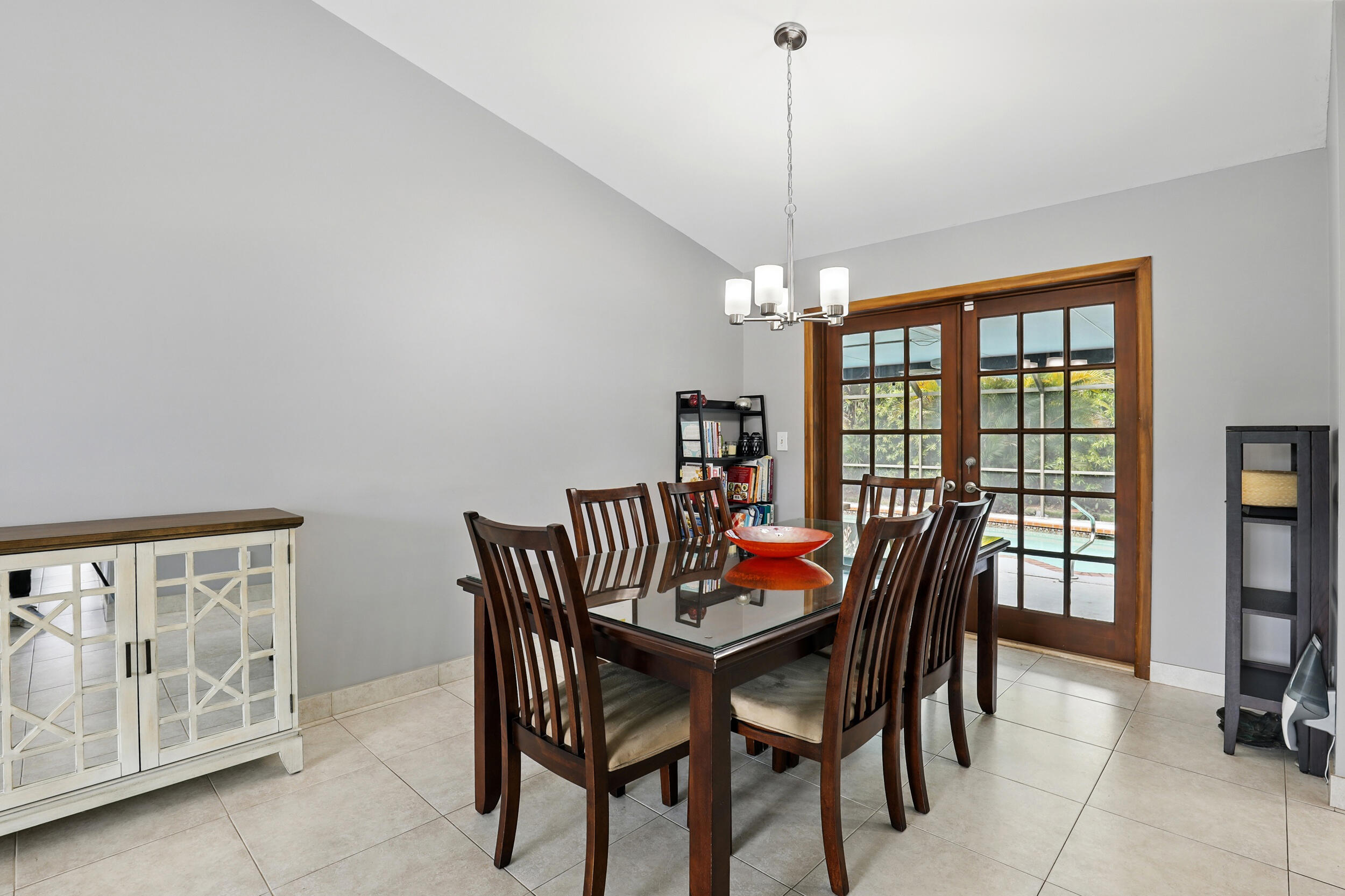 5183 Beechwood Road
