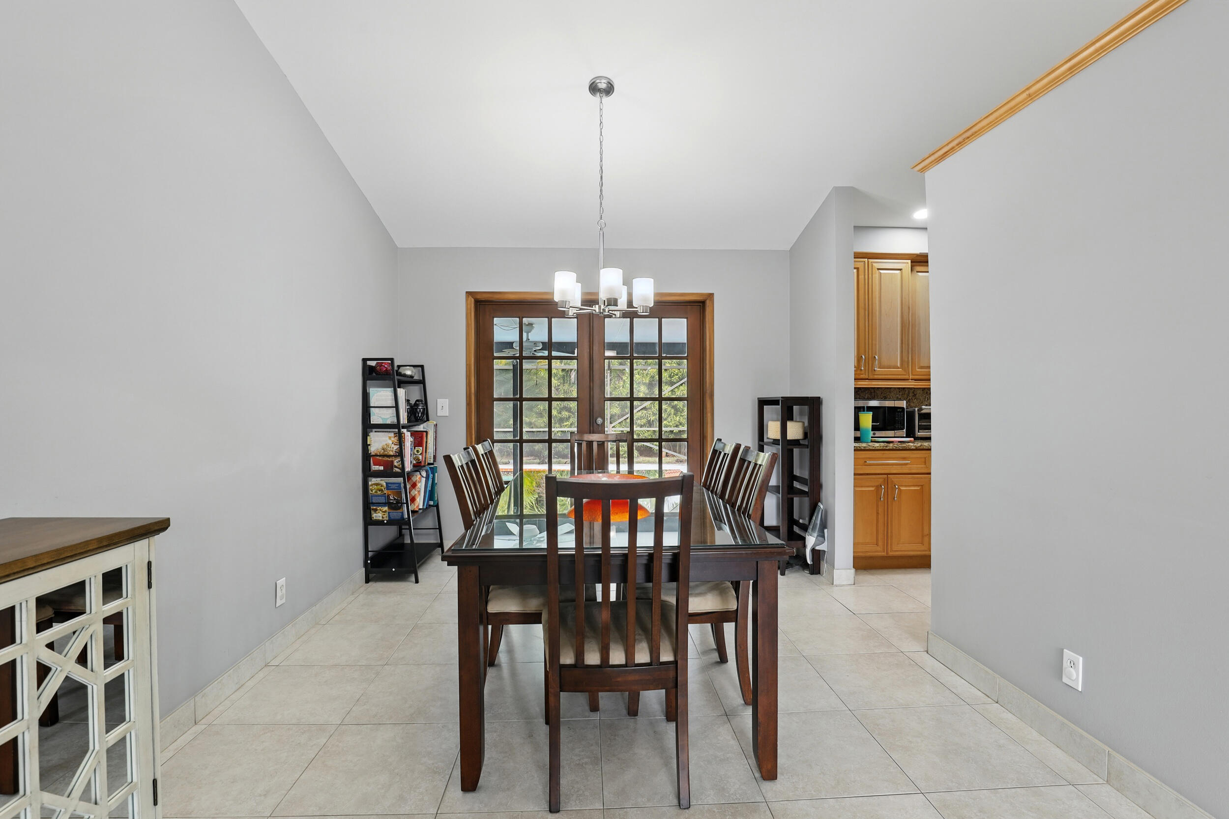5183 Beechwood Road