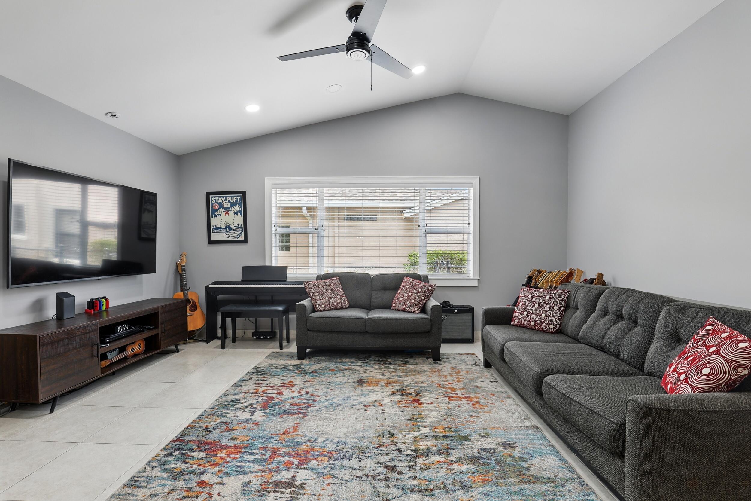 5183 Beechwood Road