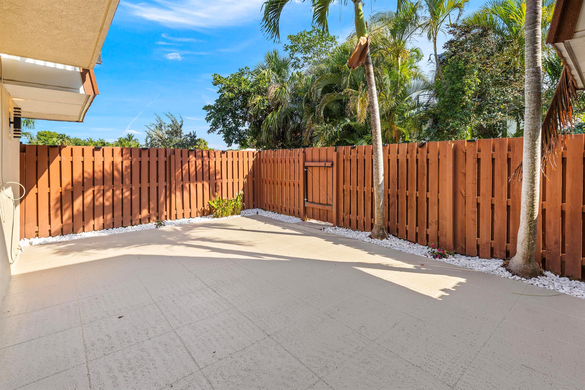 1420 Augusta Circle 126