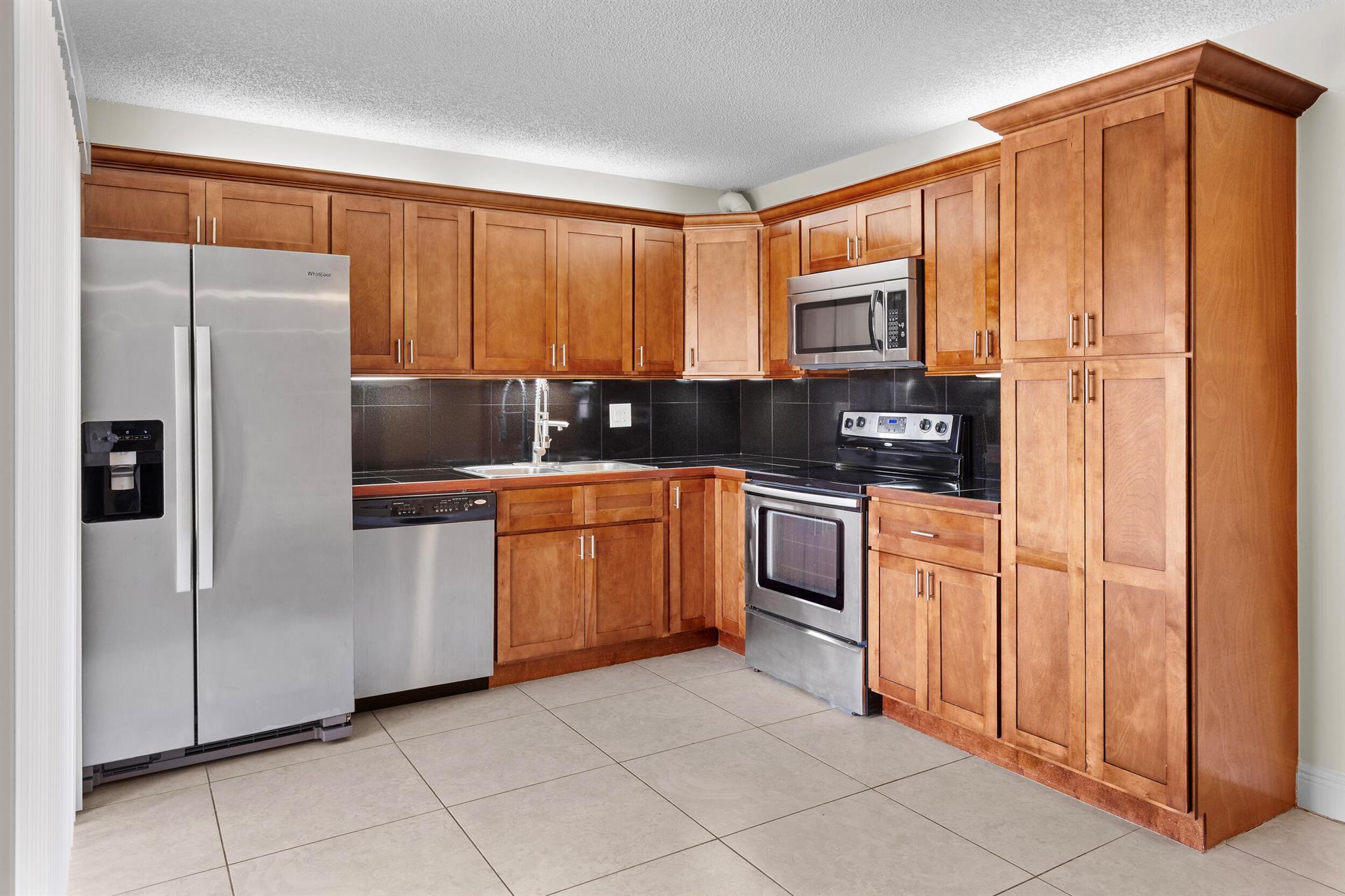 1420 Augusta Circle 126