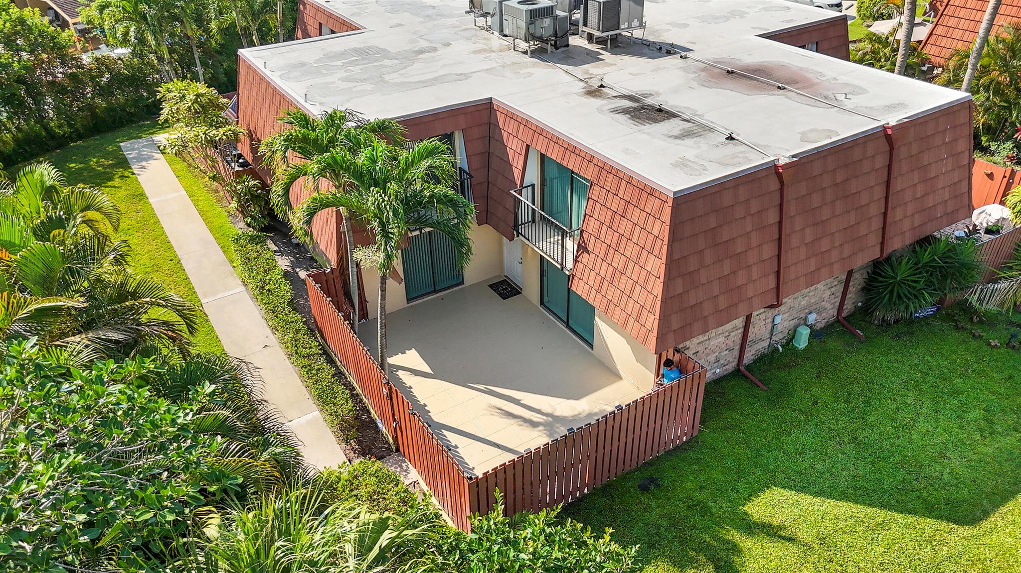 1420 Augusta Circle 126