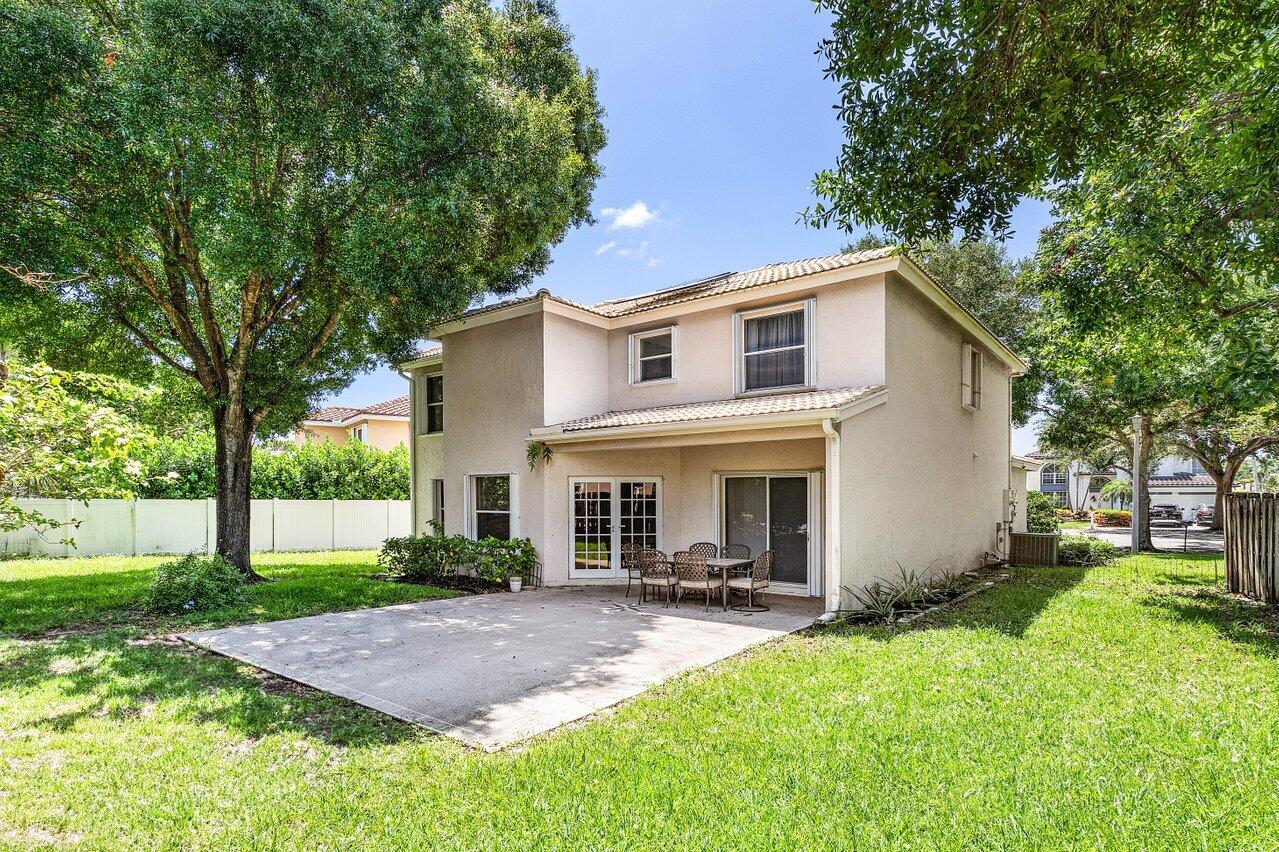 3995 Majestic Palm Way