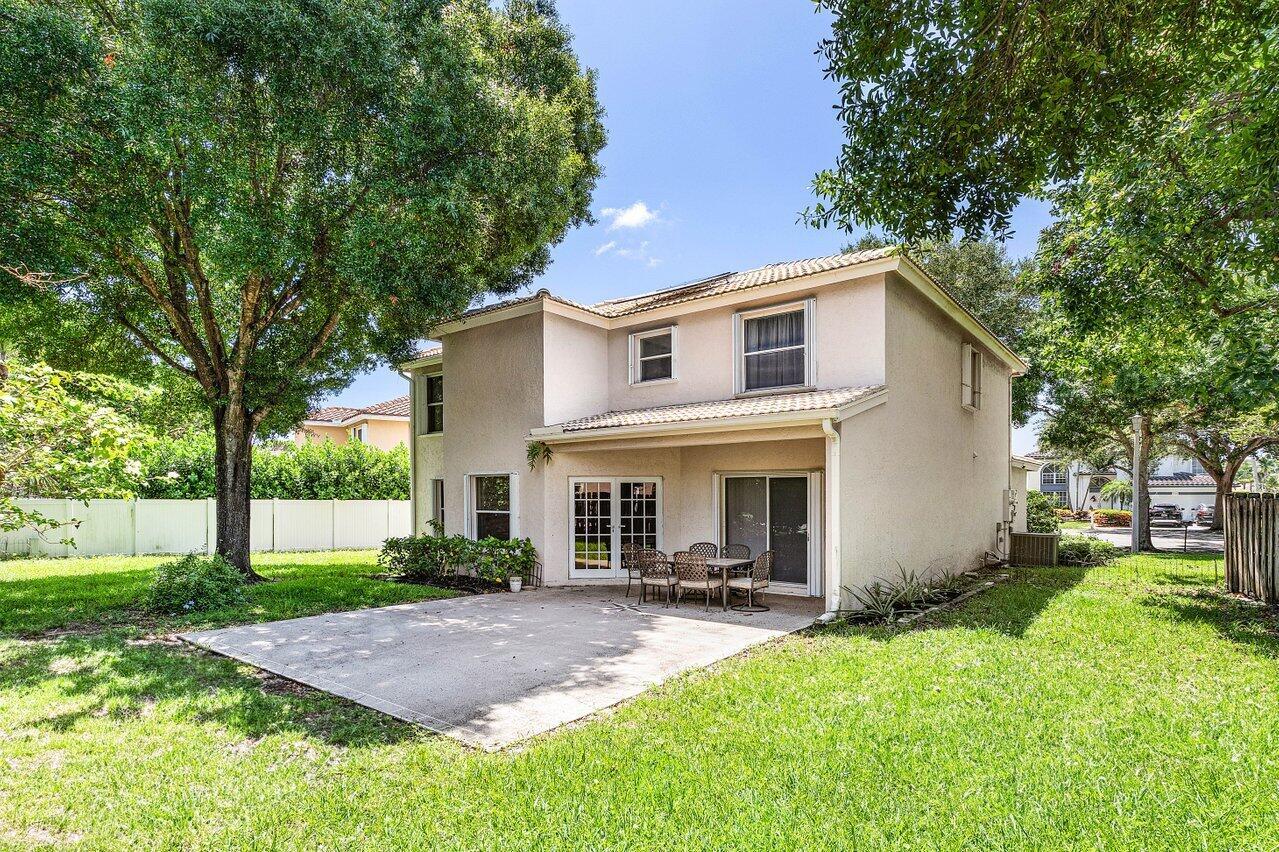 3995 Majestic Palm Way