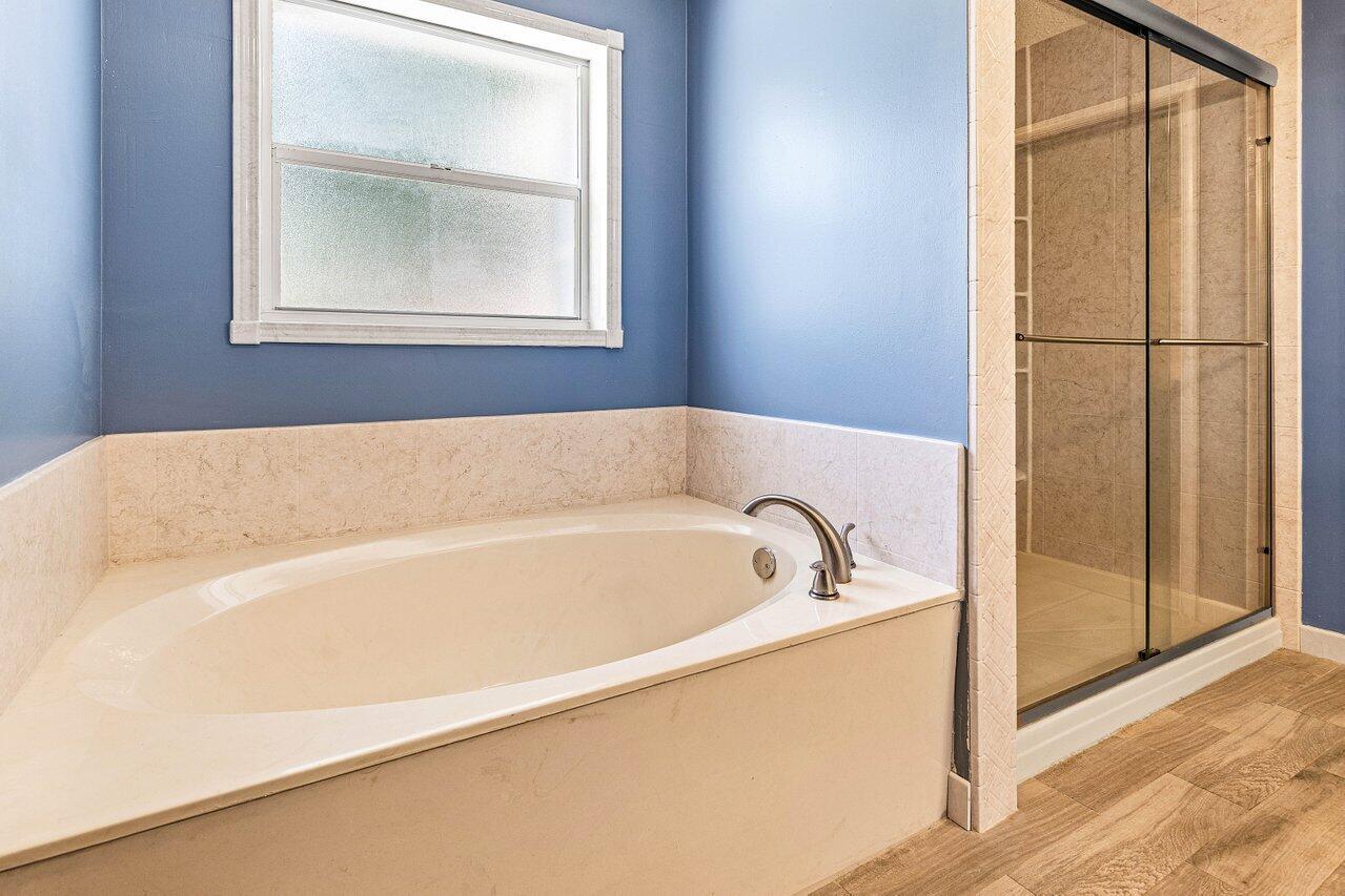 3995 Majestic Palm Way