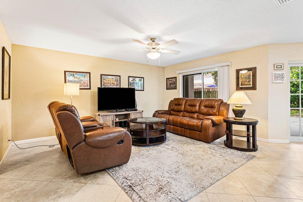 3995 Majestic Palm Way