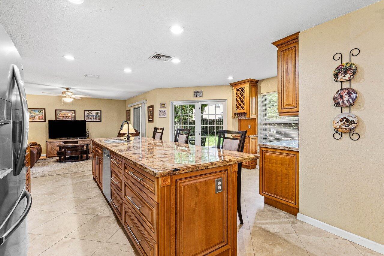 3995 Majestic Palm Way