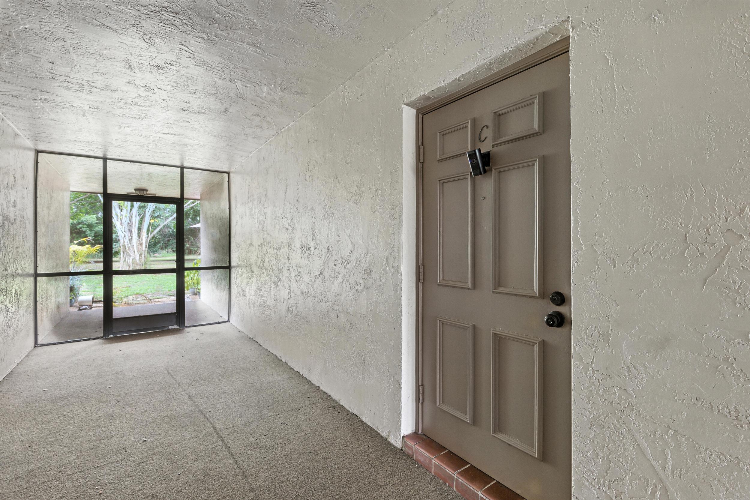 1902 Palmland Drive 3