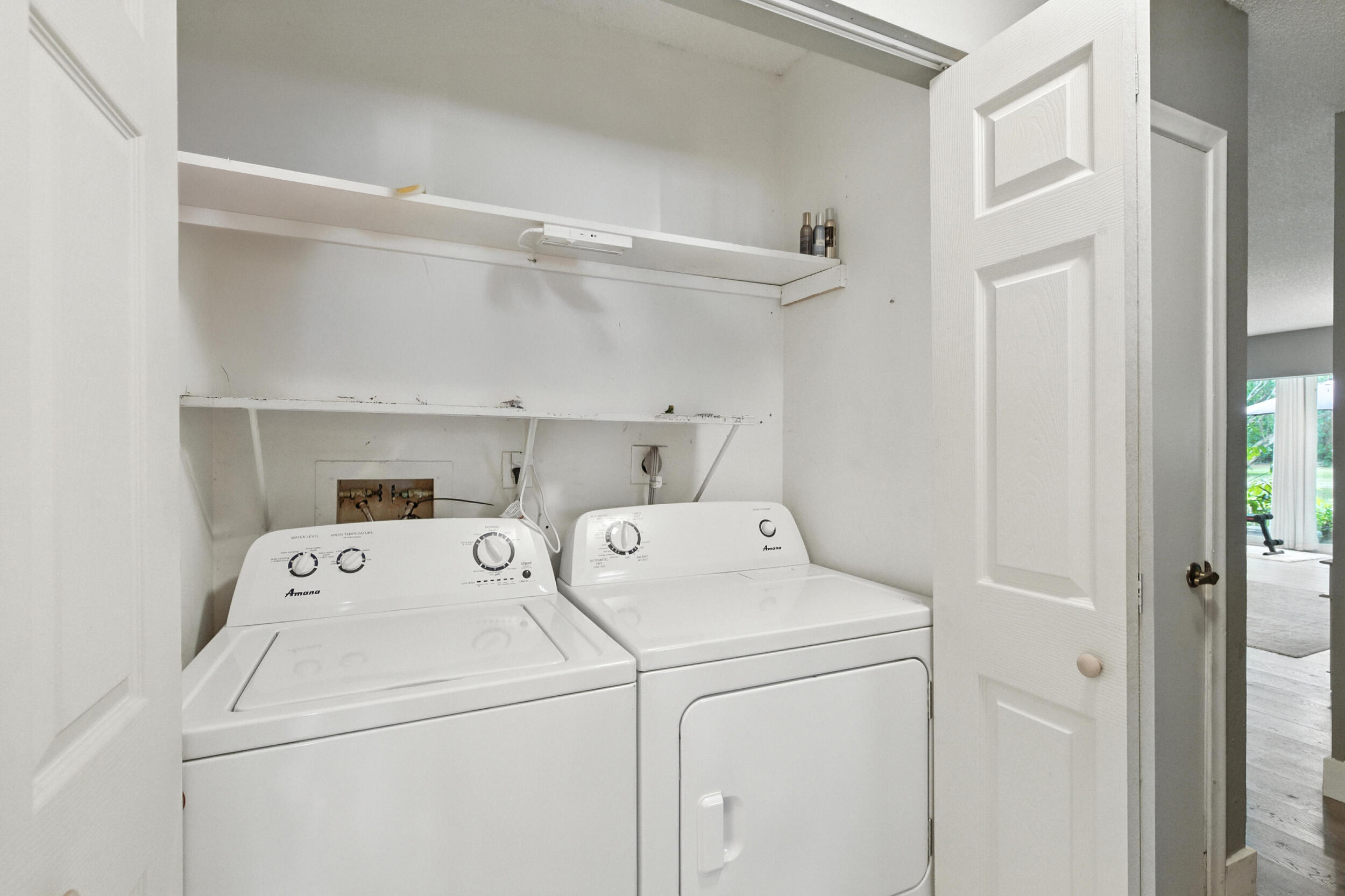 1902 Palmland Drive 3