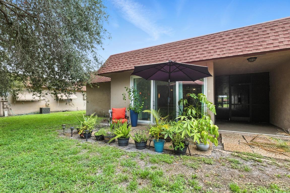 1902 Palmland Drive 3