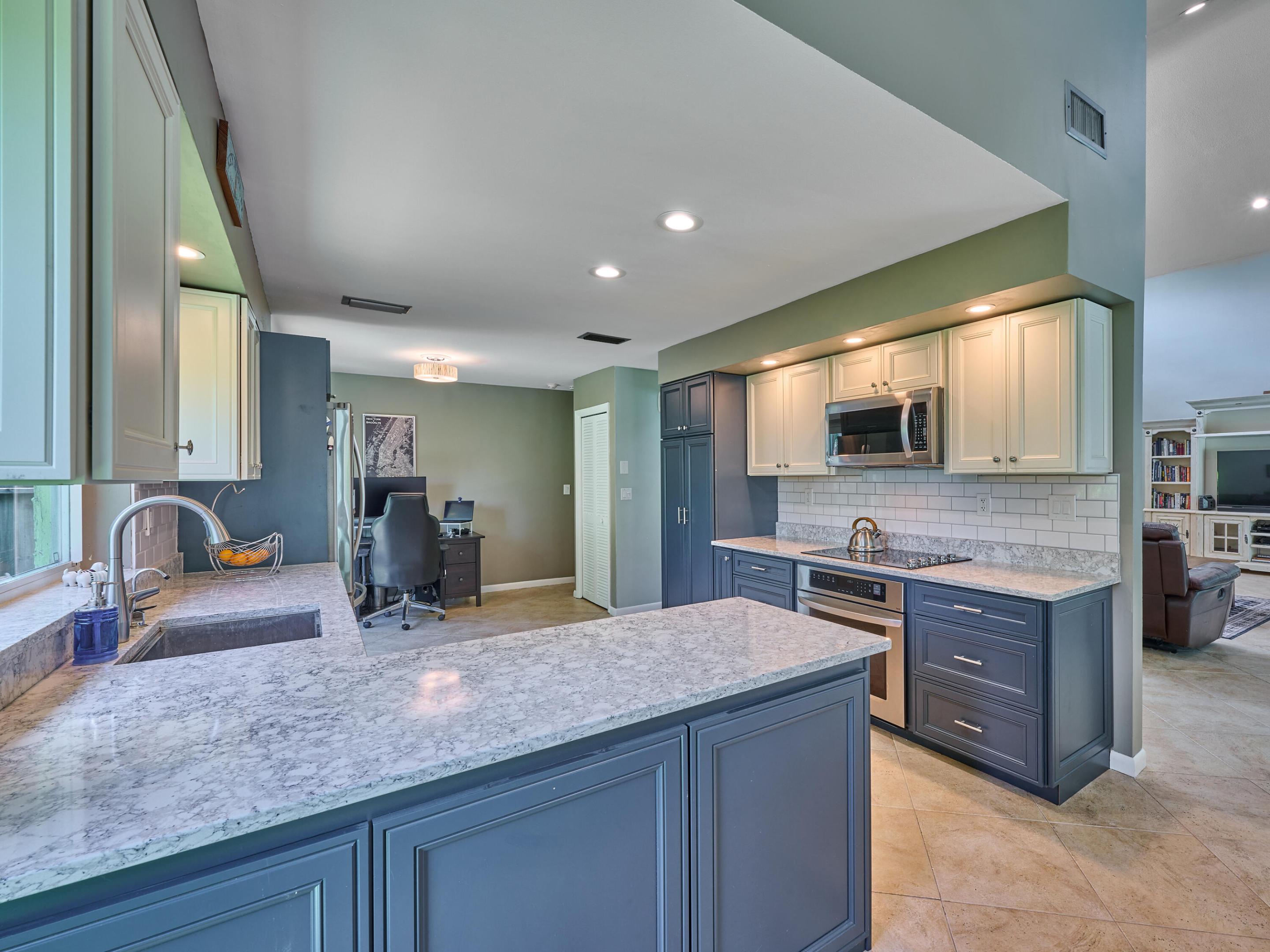 4155 NW 25th Way NW