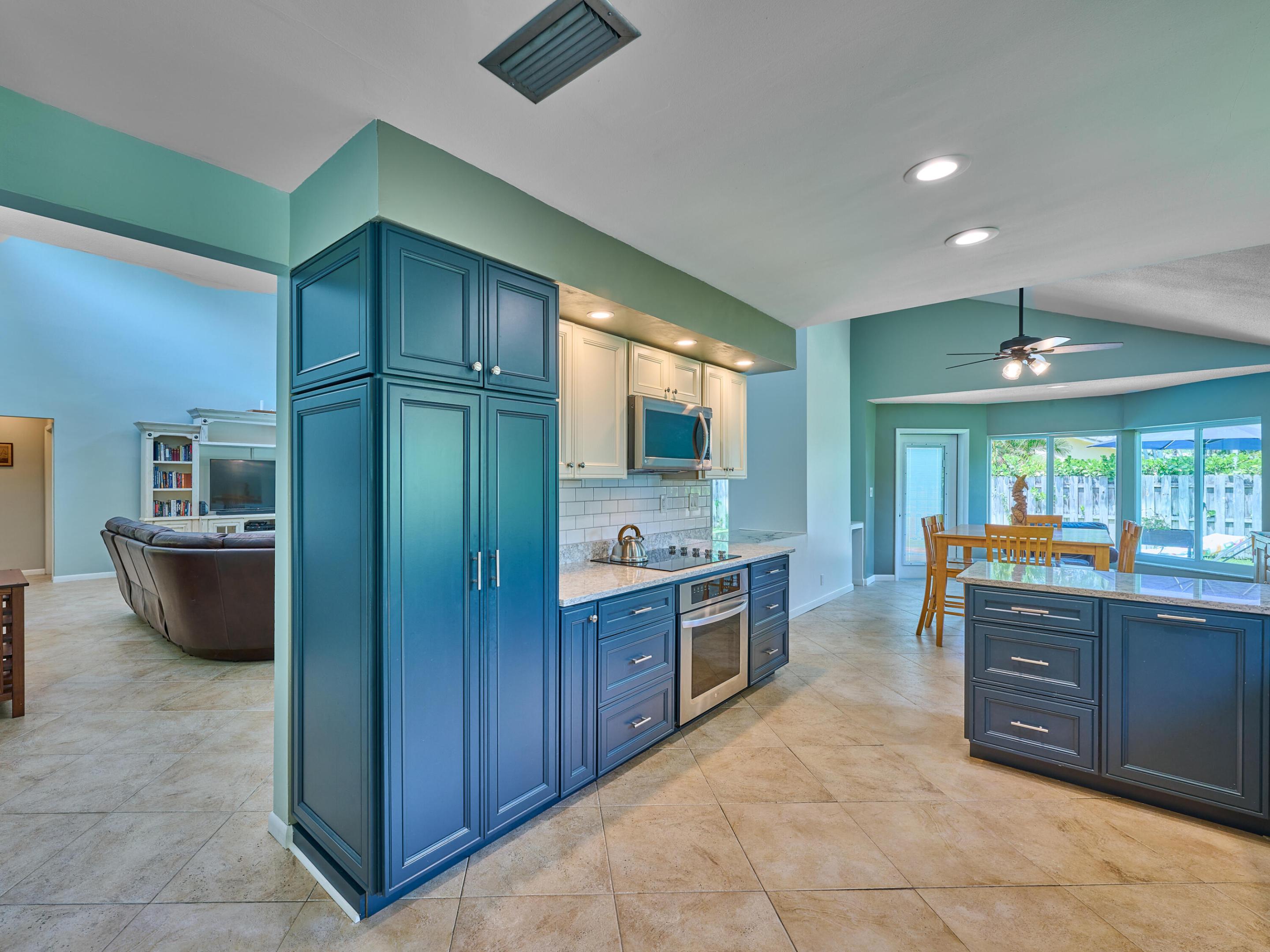 4155 NW 25th Way NW