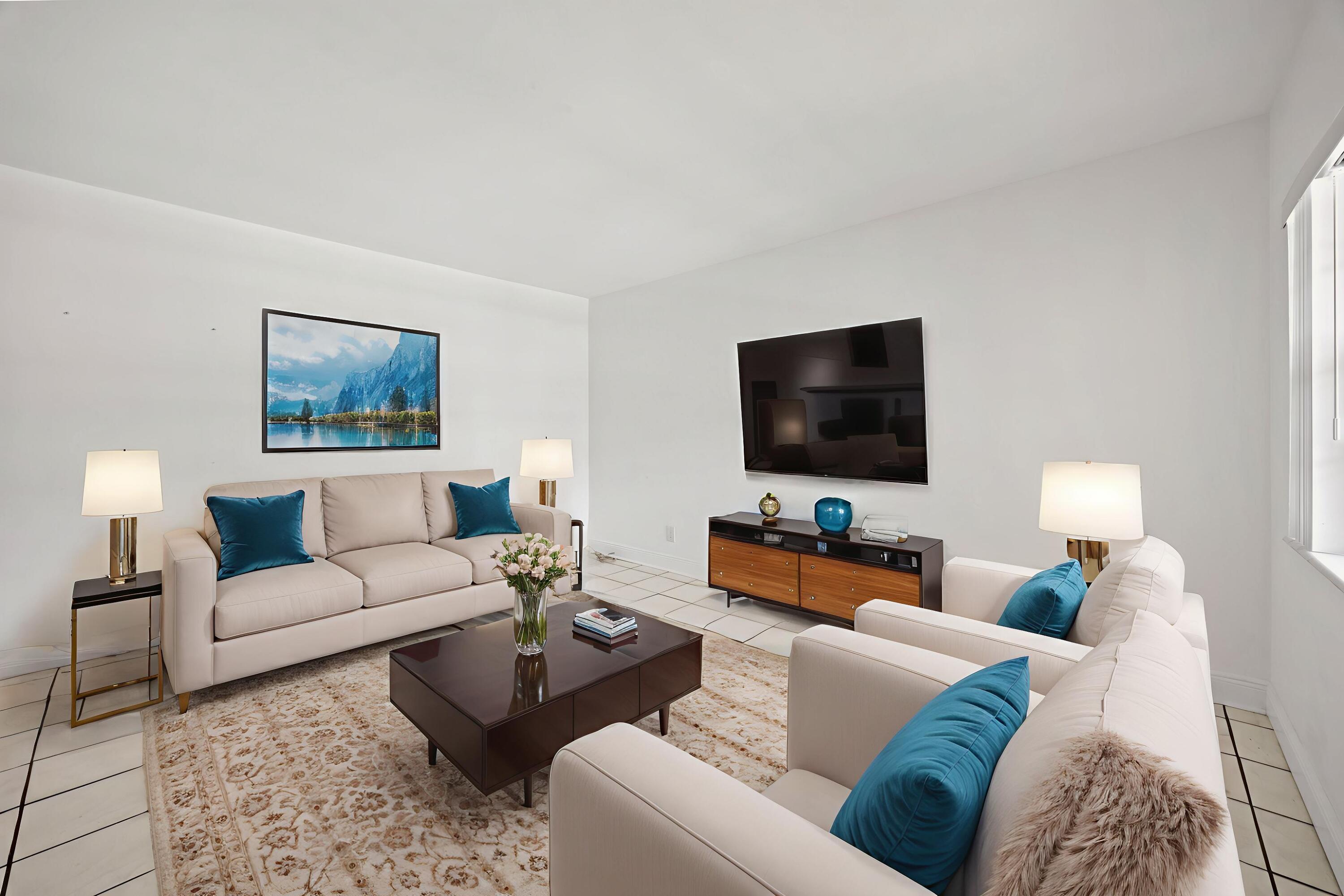 5050 Bayview Drive 9