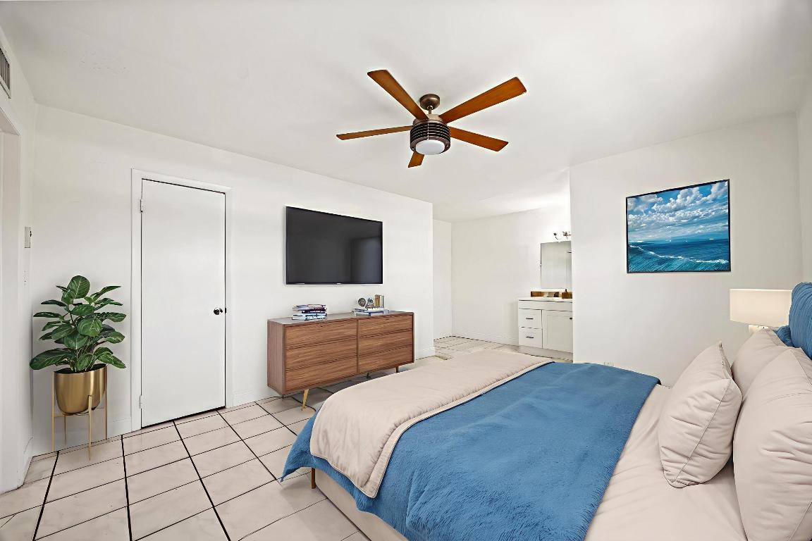 5050 Bayview Drive 9