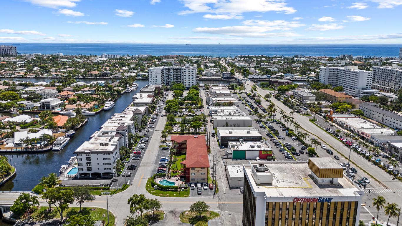 5050 Bayview Drive 9