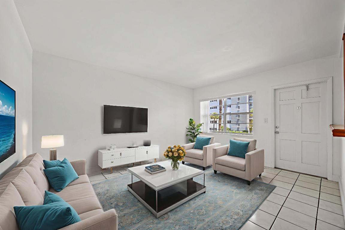 5050 Bayview Drive 9