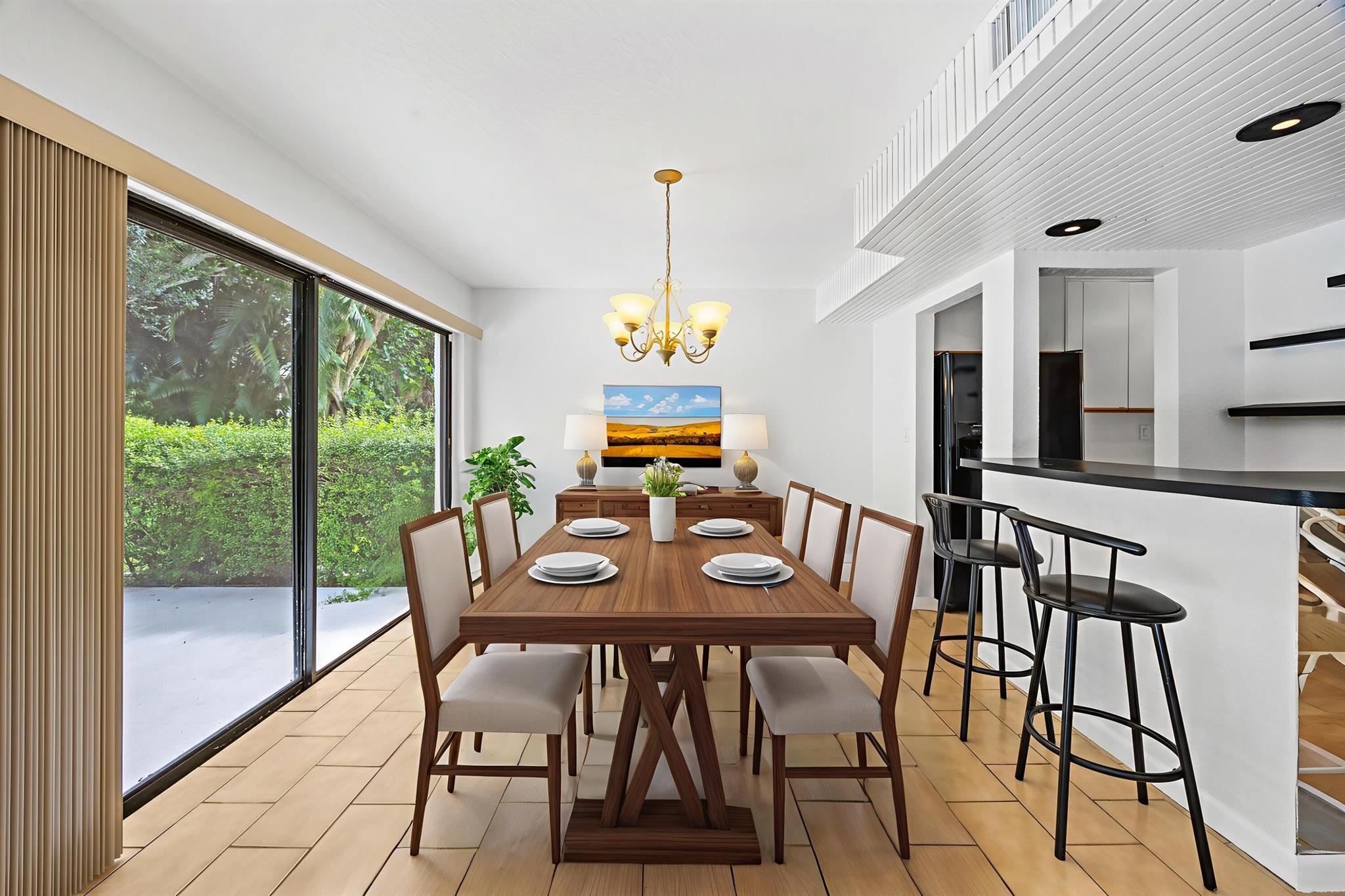 9713 N New River Canal Road 304