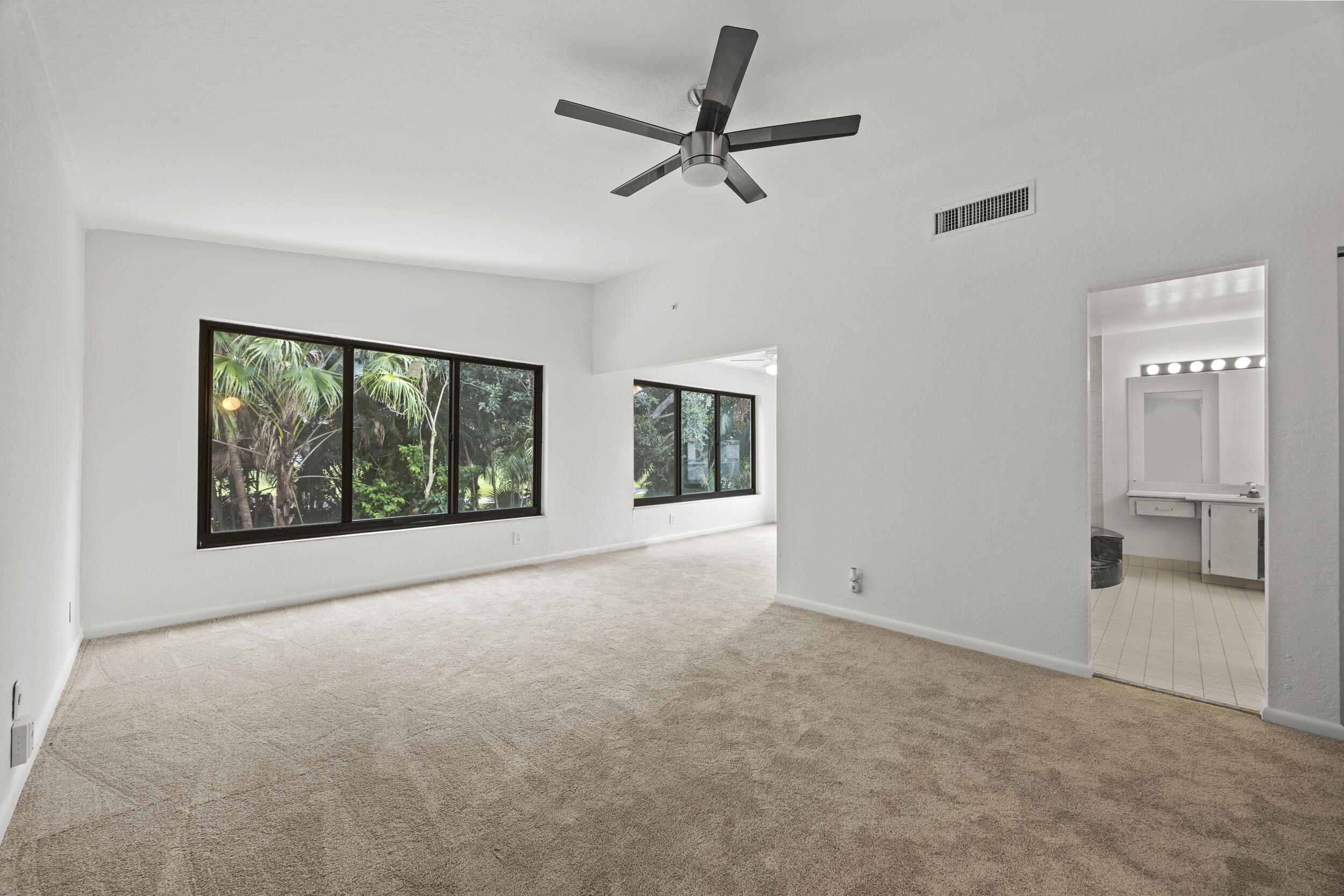 9713 N New River Canal Road 304