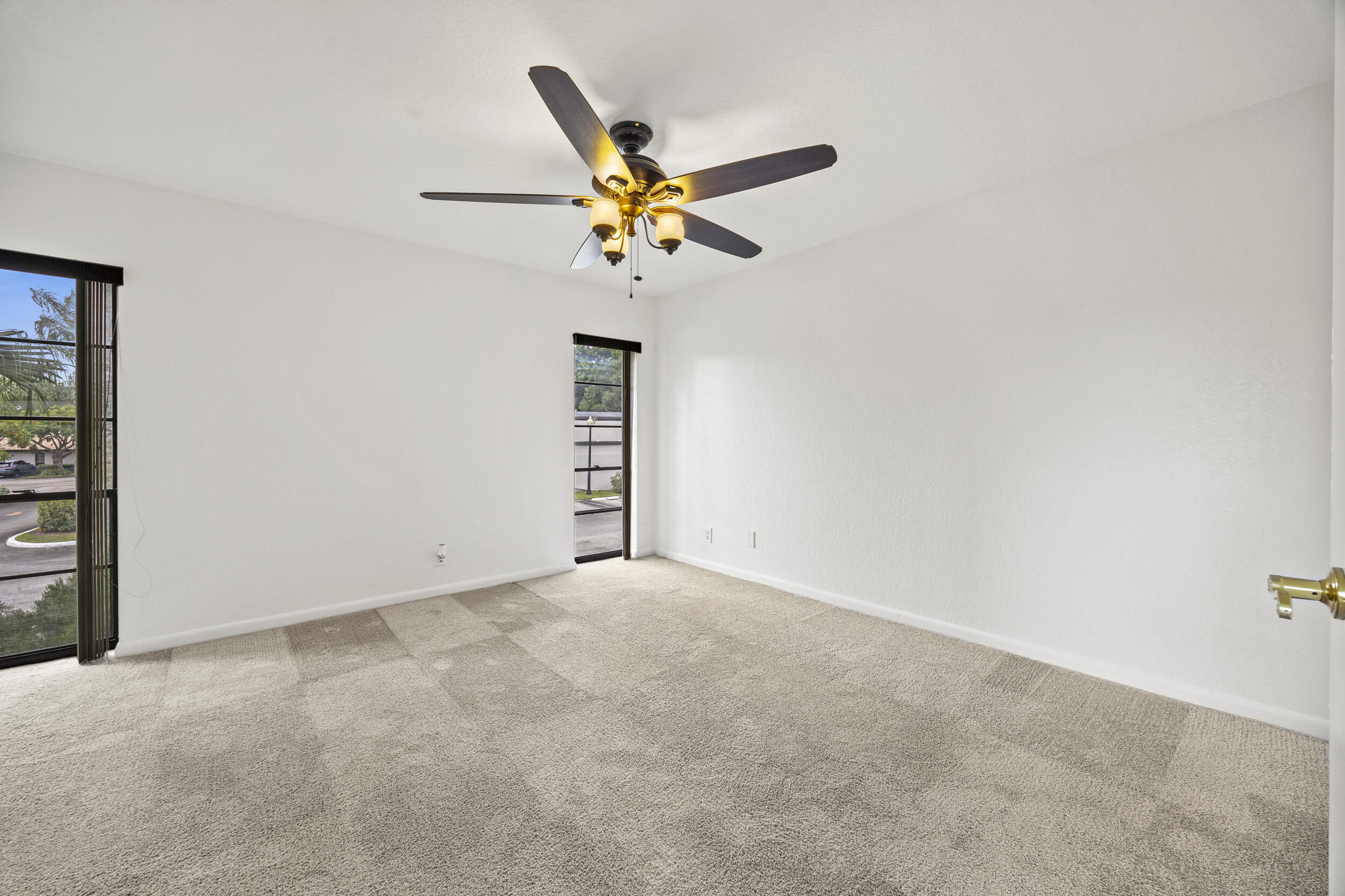 9713 N New River Canal Road 304