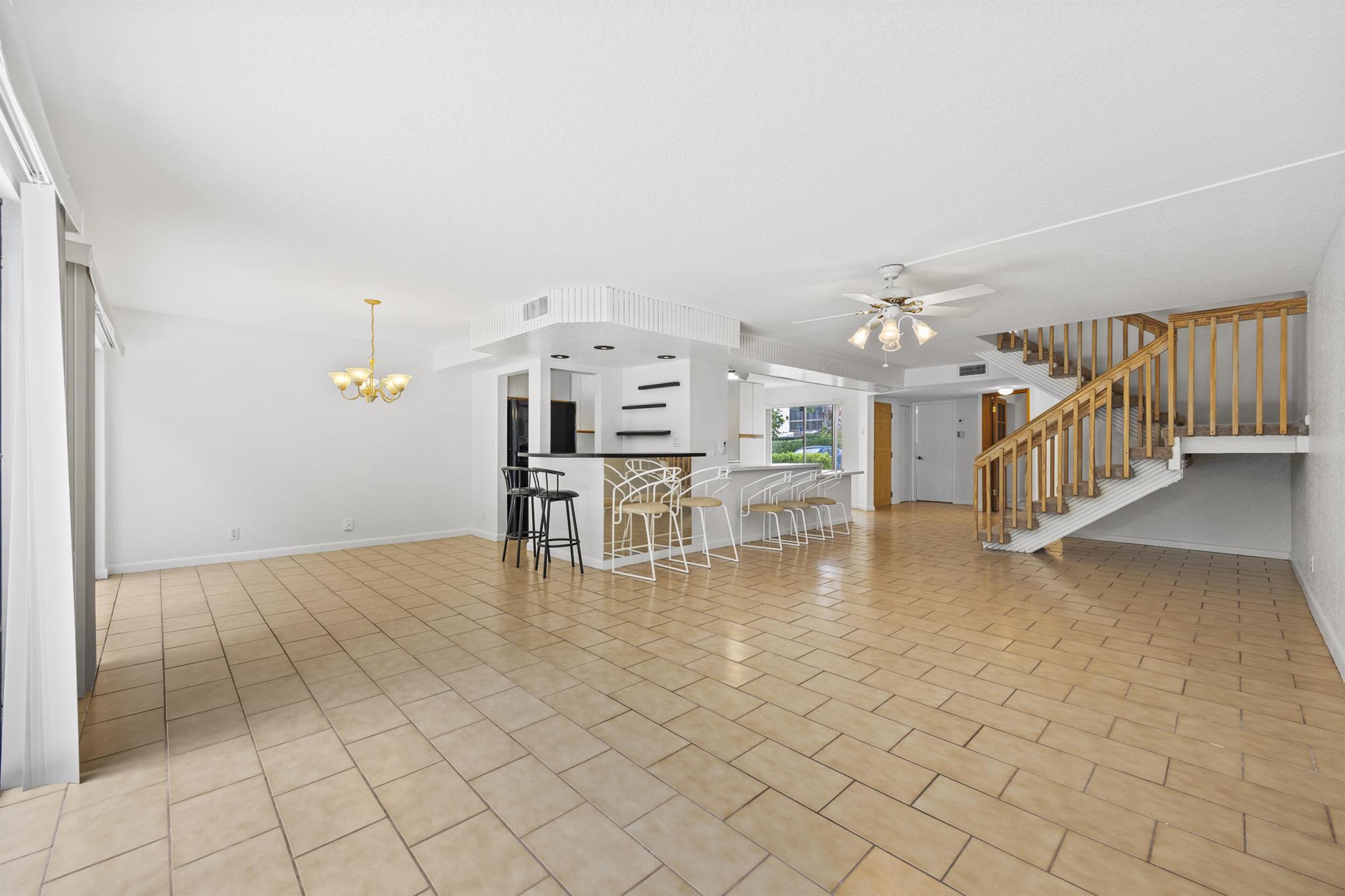 9713 N New River Canal Road 304