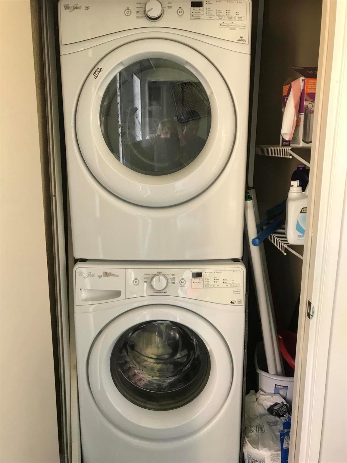 5130 Las Verdes 211 Circle 211