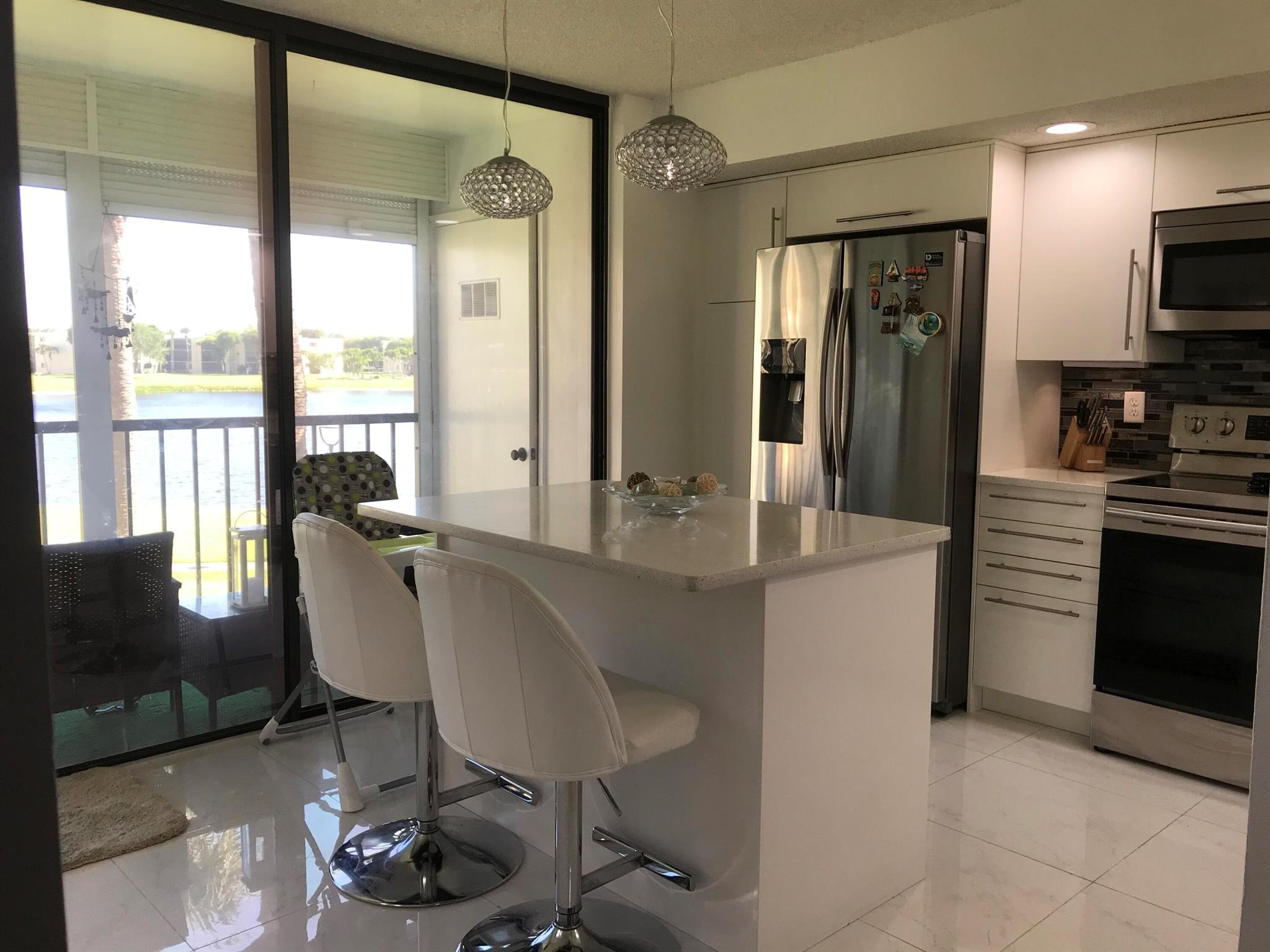 5130 Las Verdes 211 Circle 211