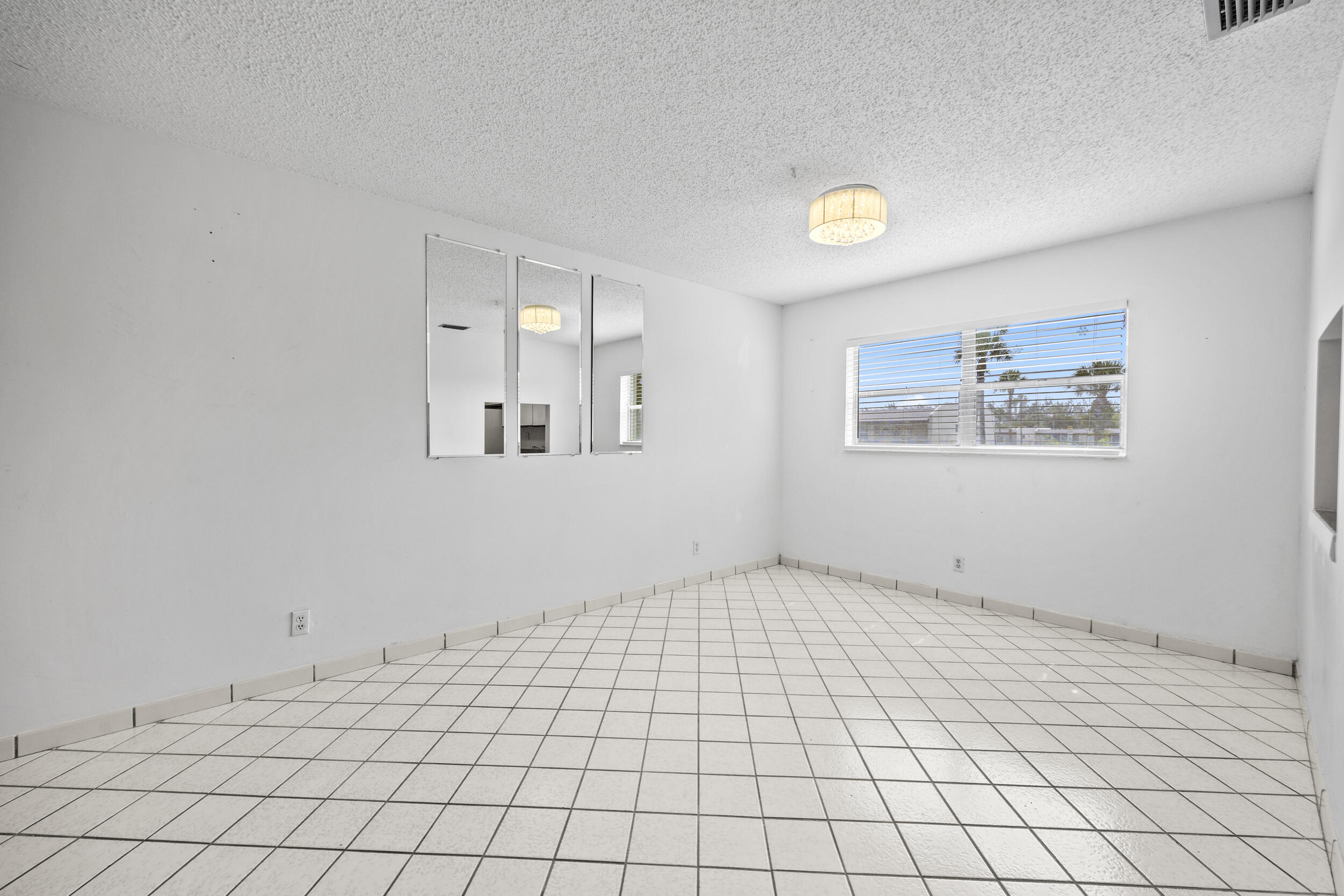 101 Lake Susan Drive