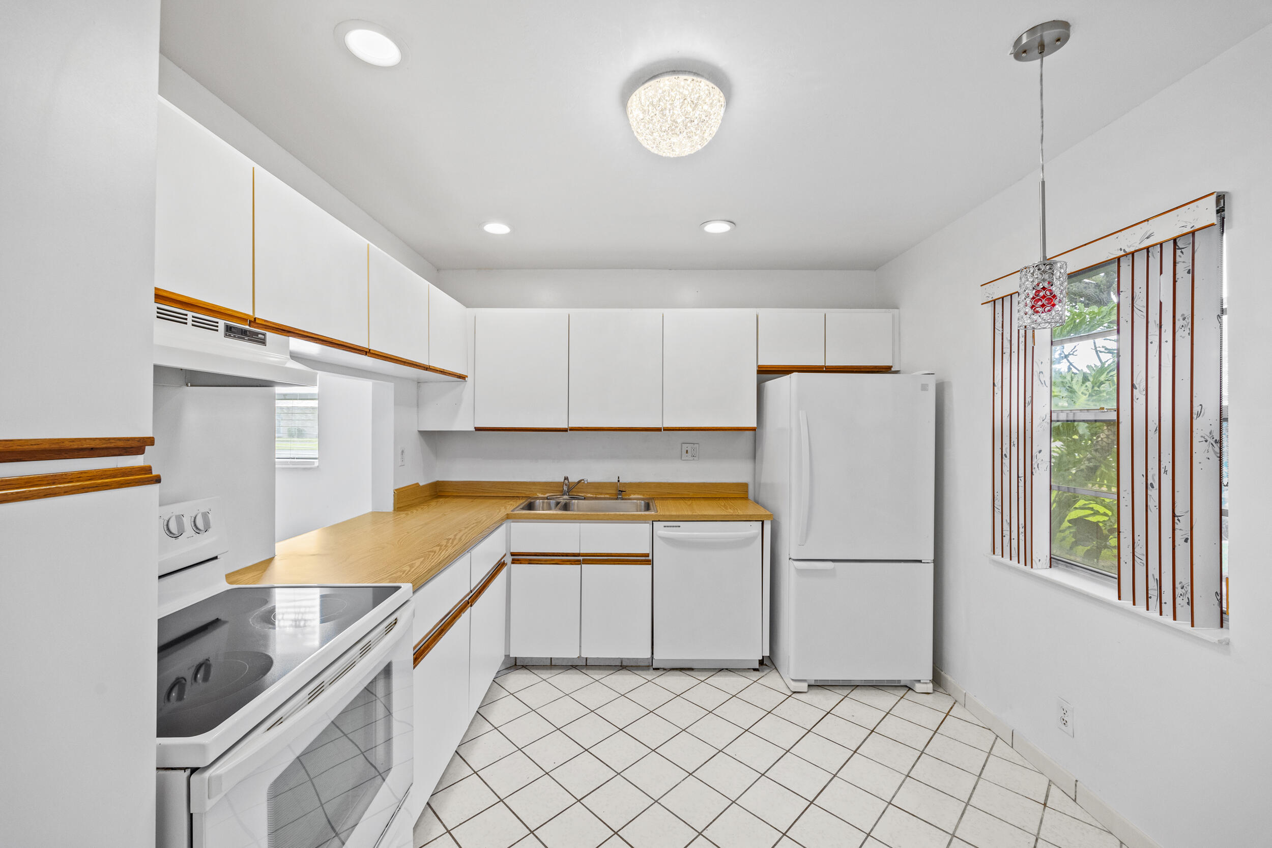 101 Lake Susan Drive