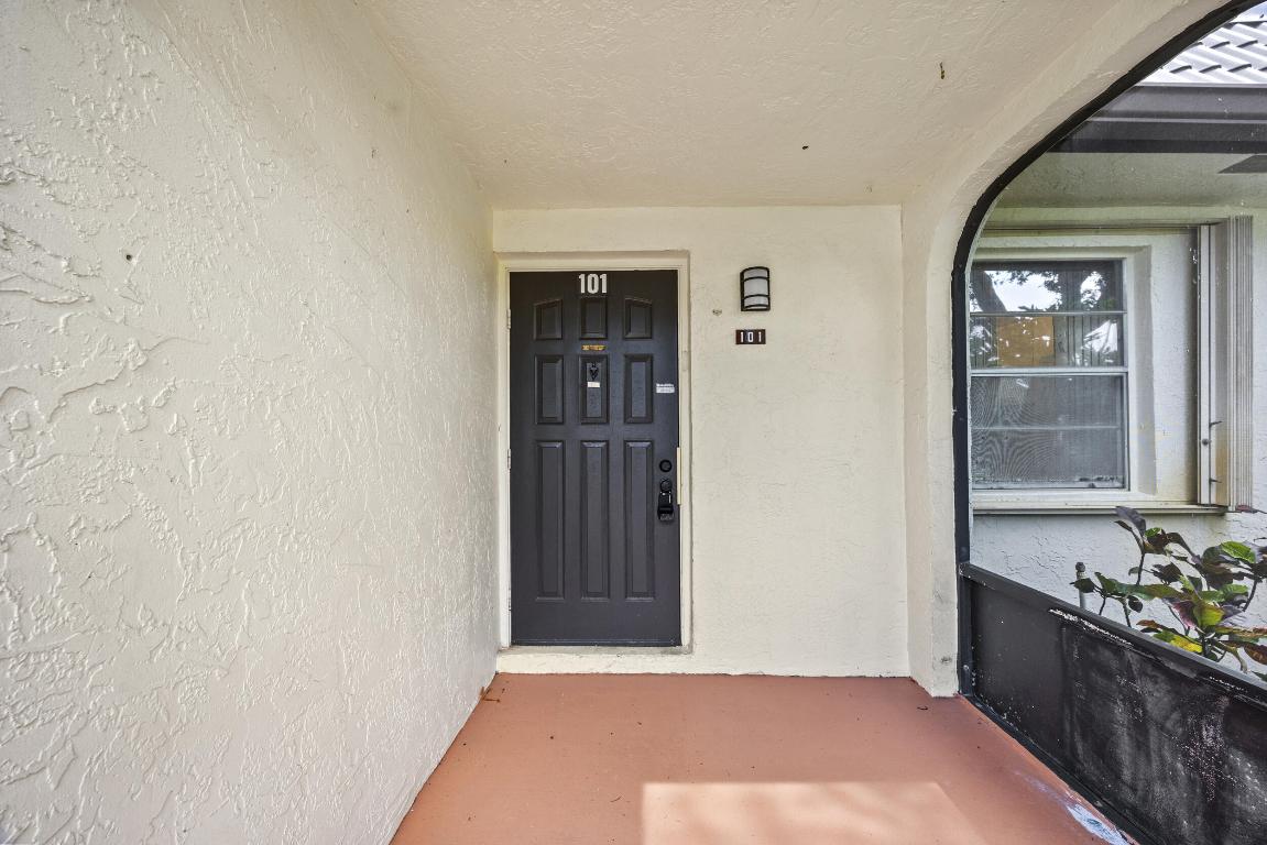 101 Lake Susan Drive