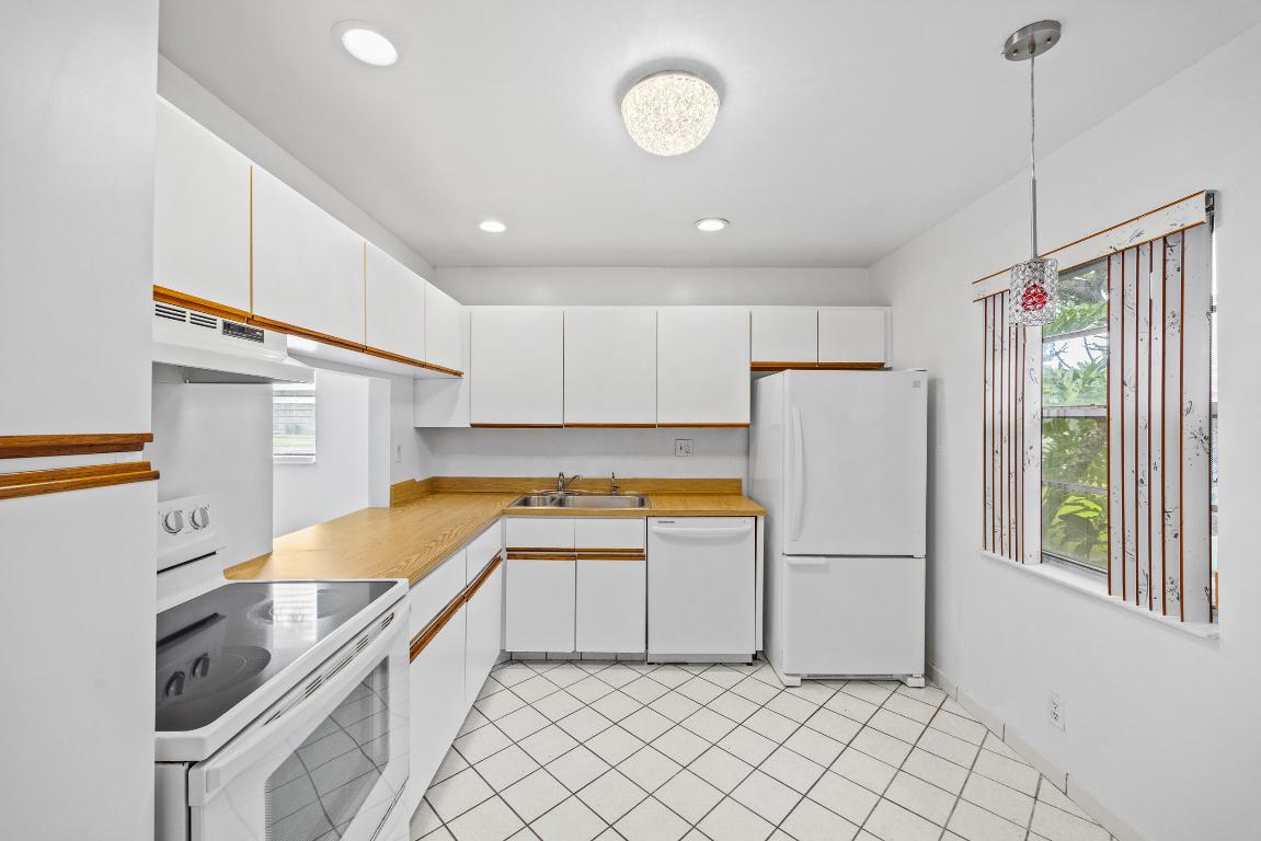 101 Lake Susan Drive