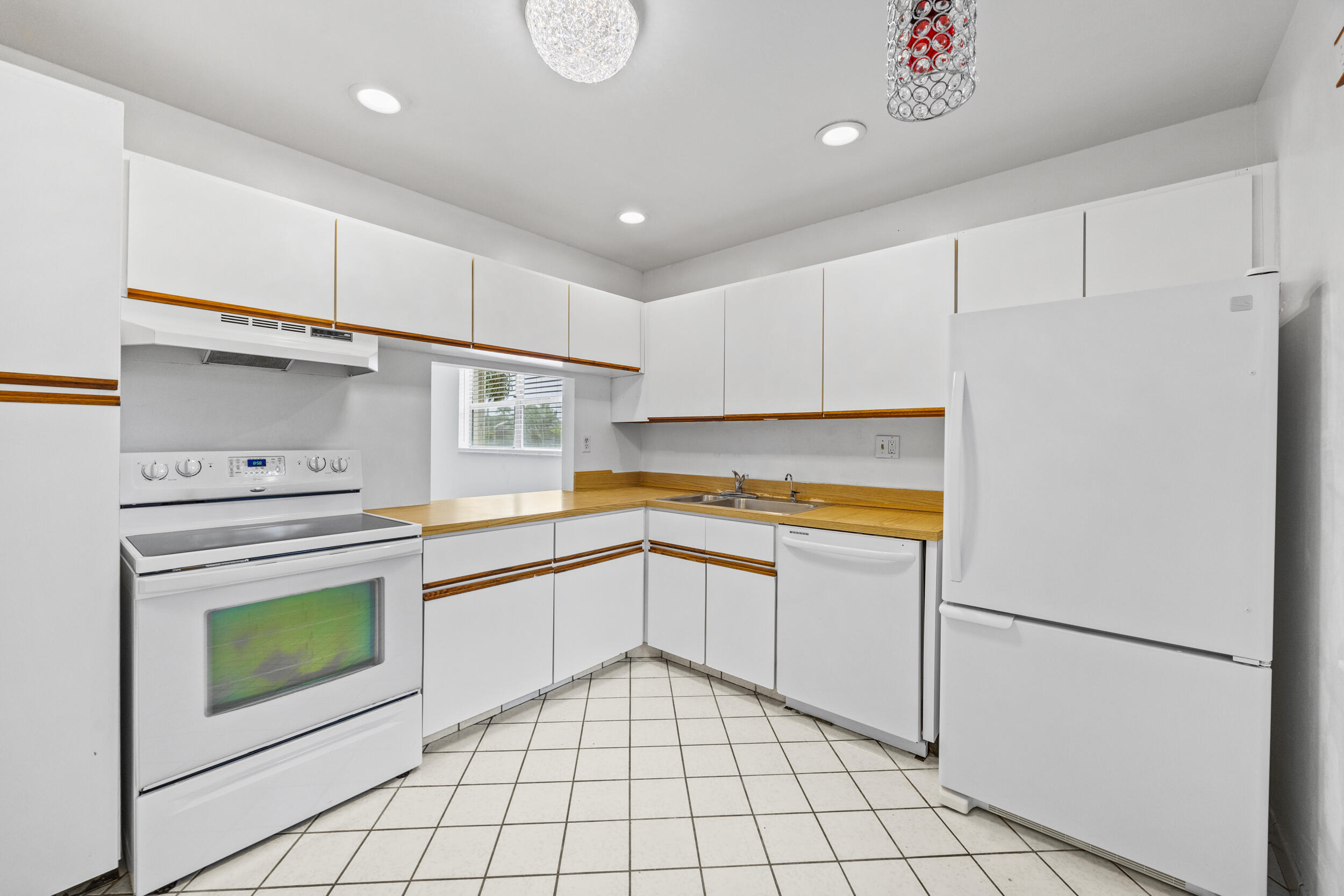 101 Lake Susan Drive